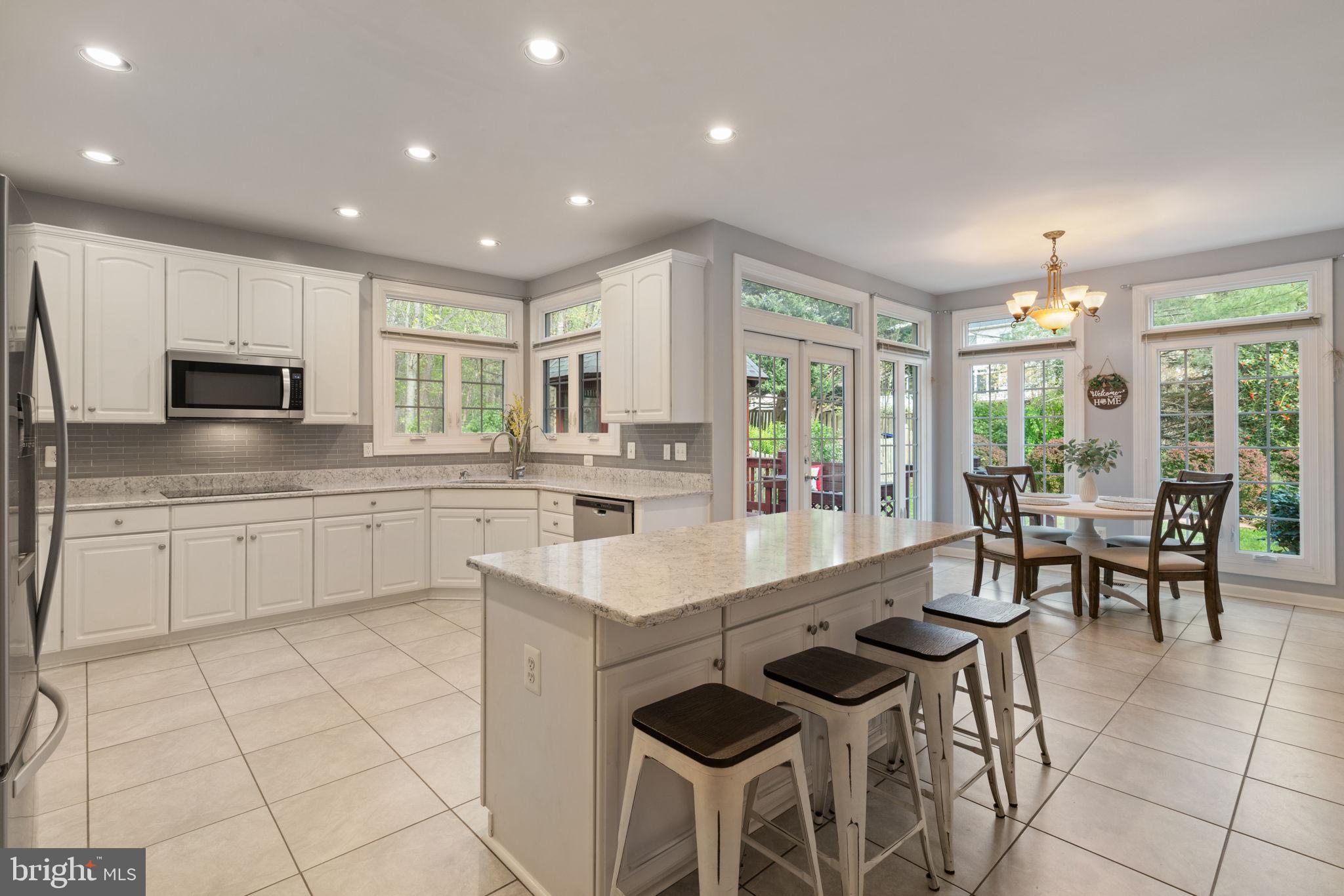 MEADOWBROOK WOODS - Residential