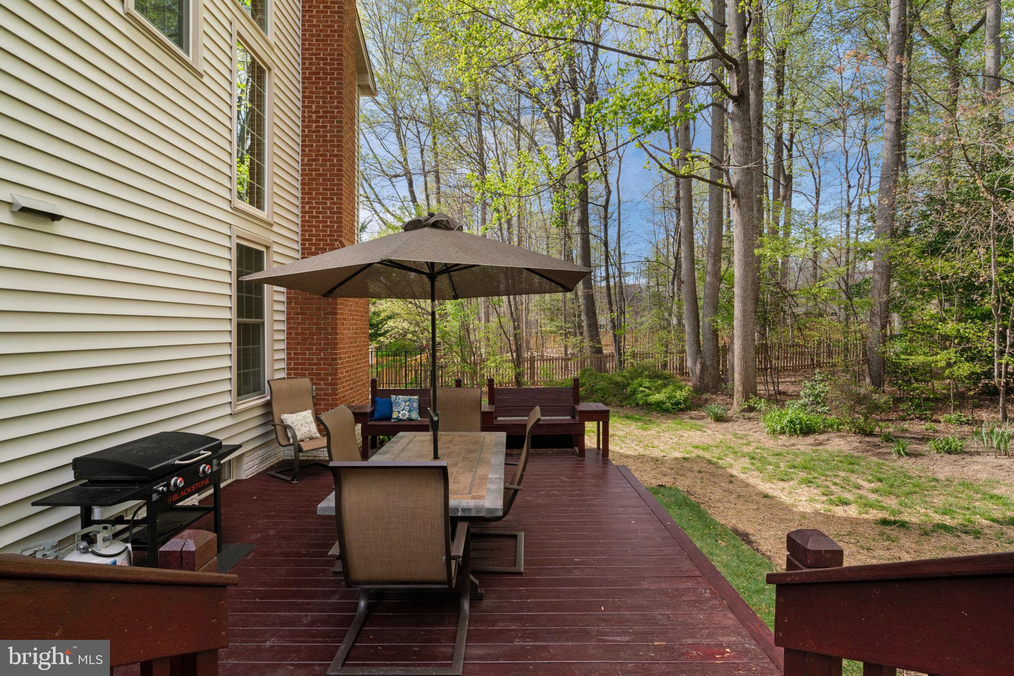 MEADOWBROOK WOODS - Residential