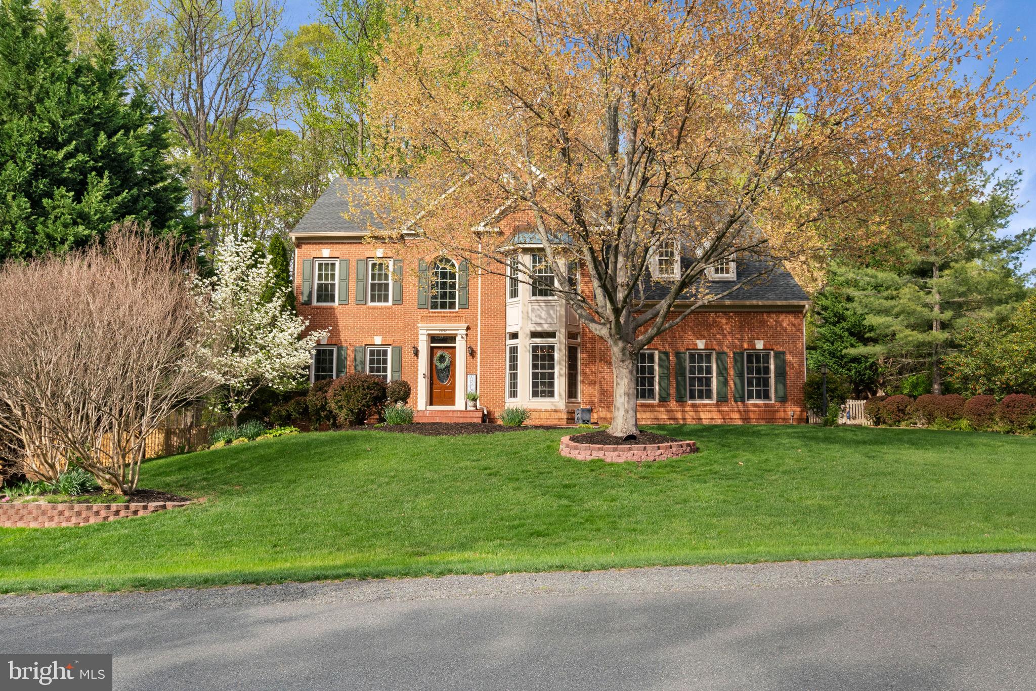 MEADOWBROOK WOODS - Residential