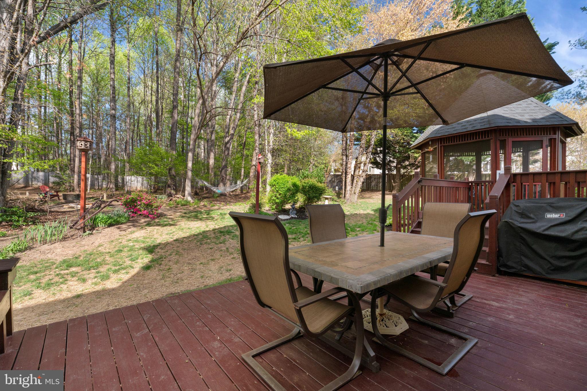 MEADOWBROOK WOODS - Residential