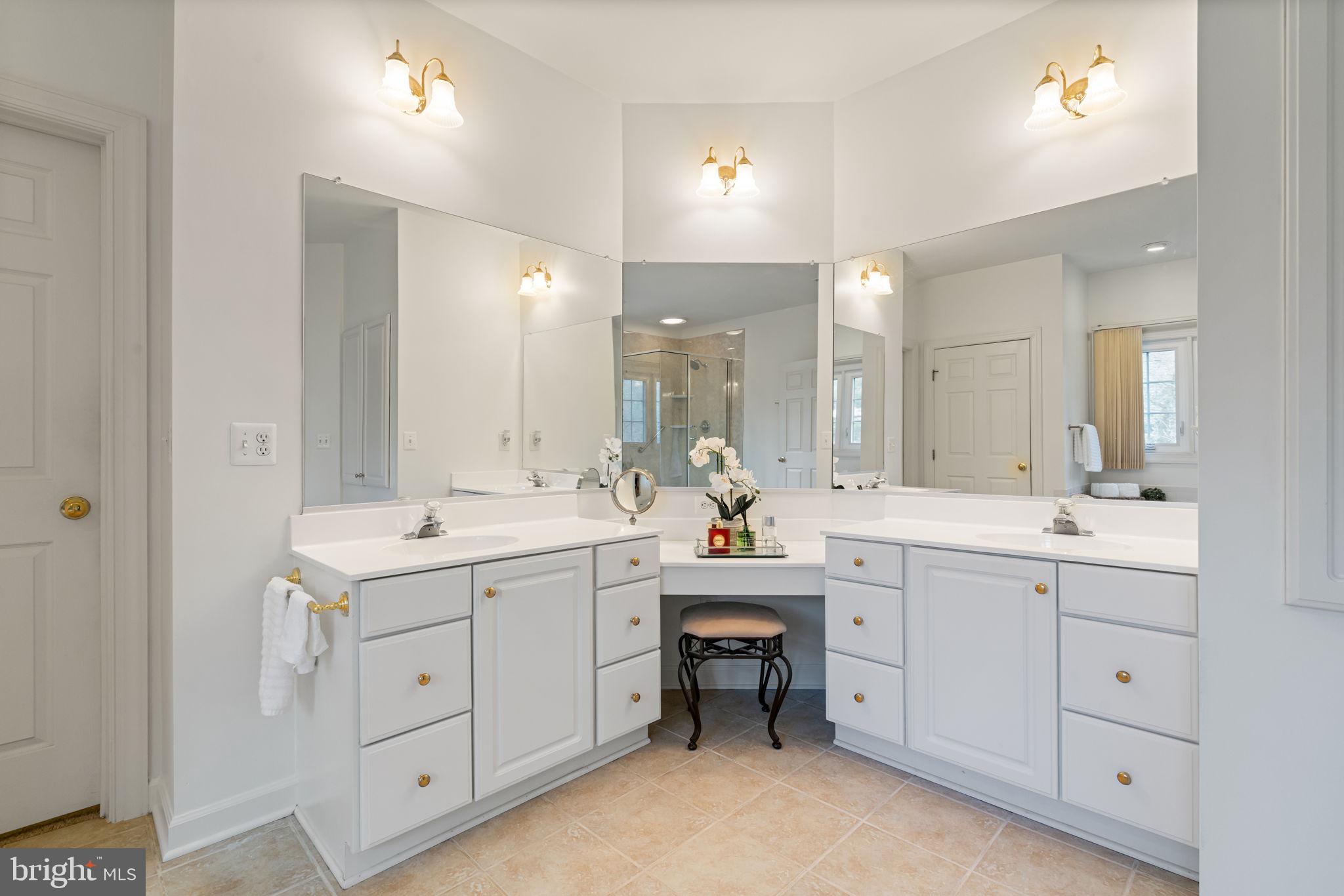 MEADOWBROOK WOODS - Residential