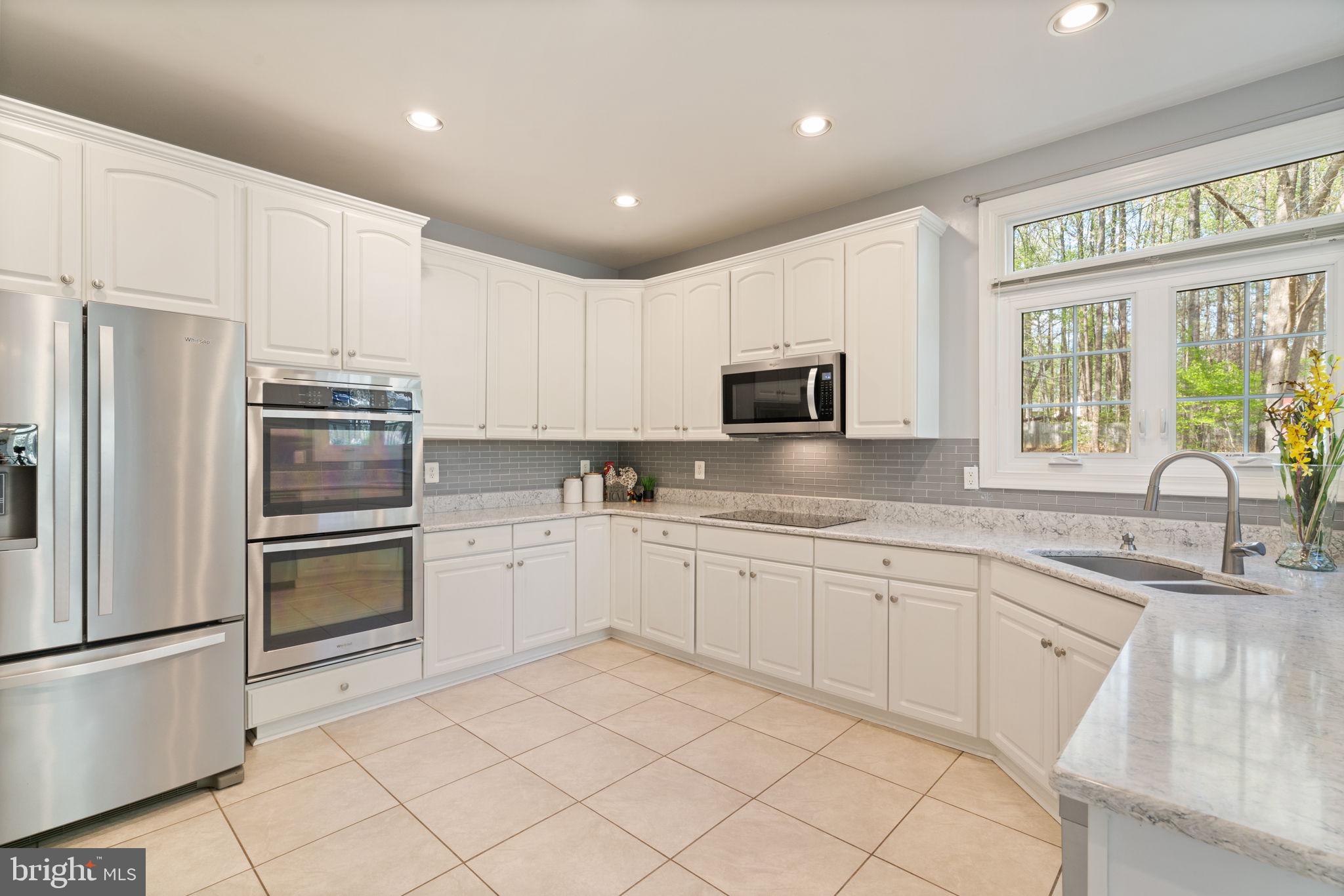 MEADOWBROOK WOODS - Residential