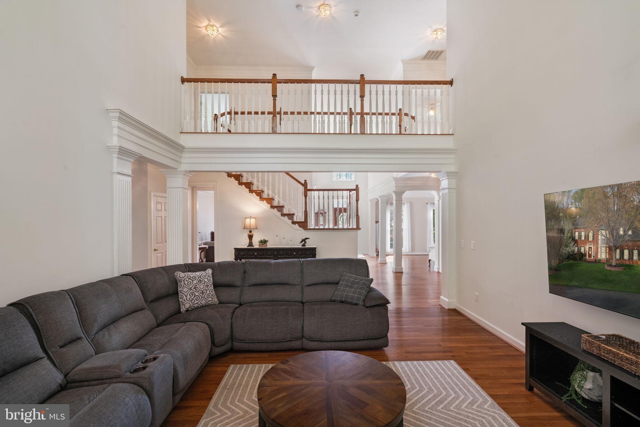 MEADOWBROOK WOODS - Residential