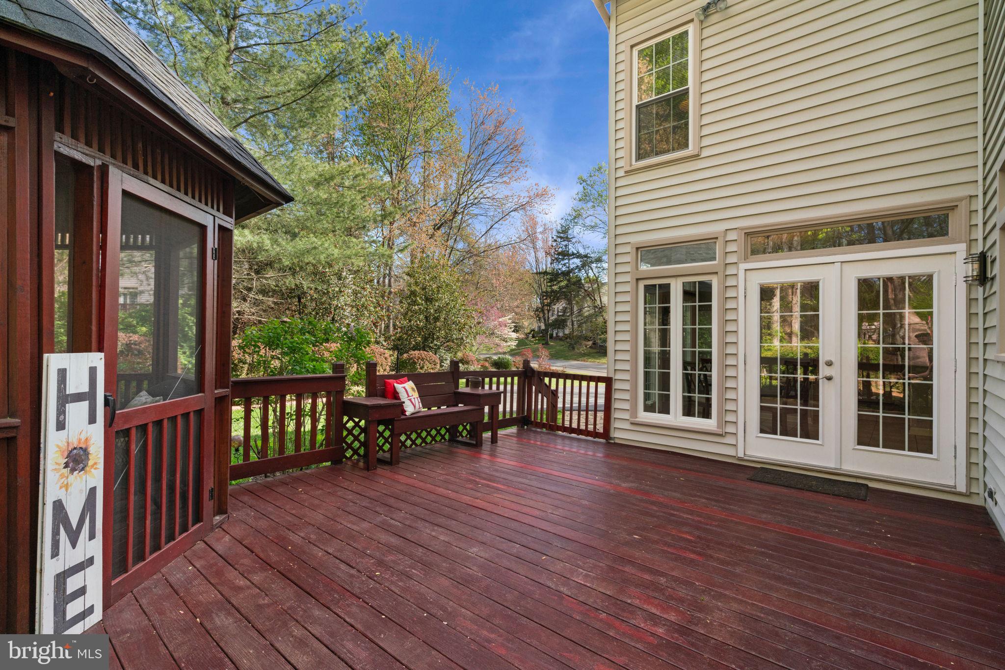 MEADOWBROOK WOODS - Residential