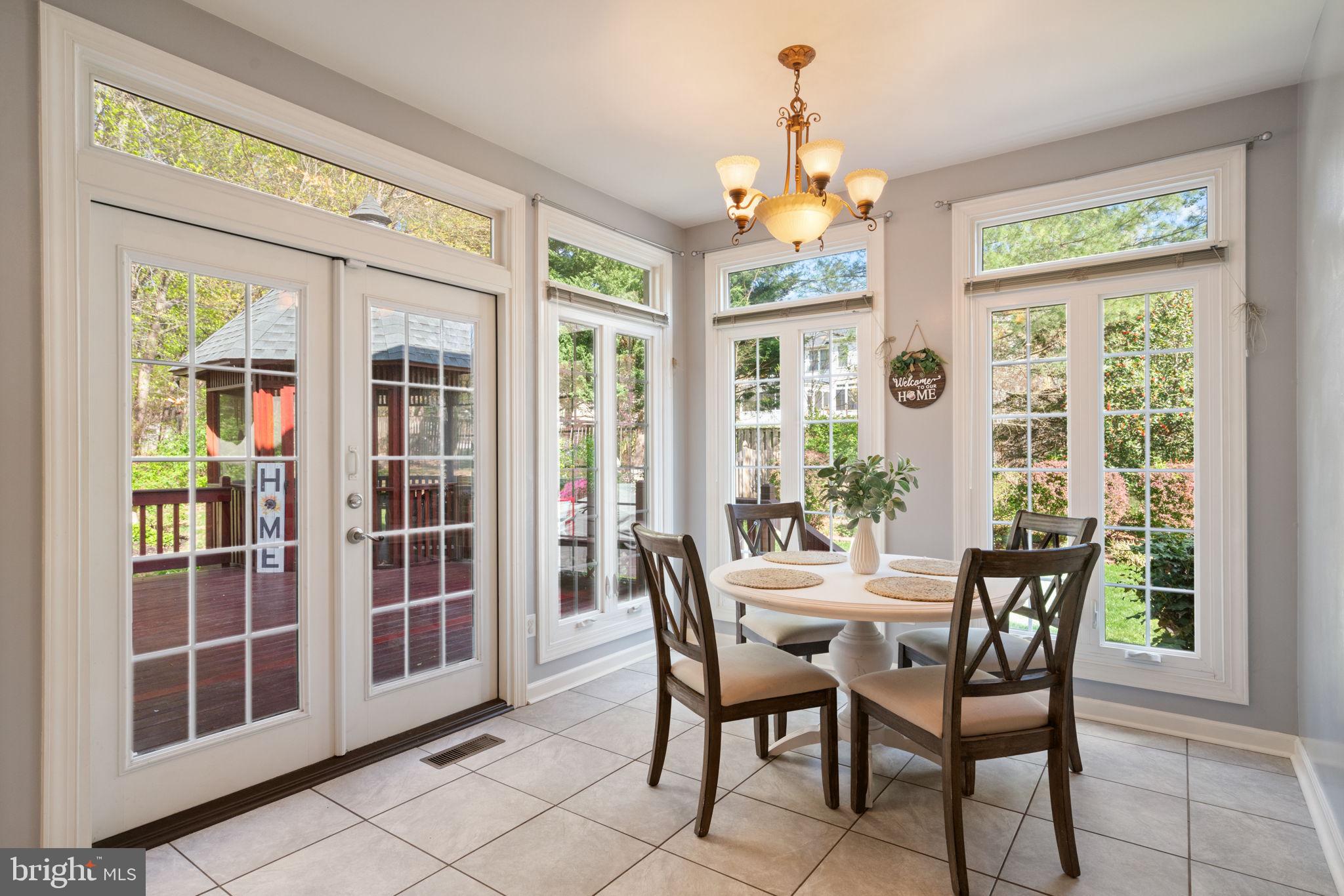 MEADOWBROOK WOODS - Residential