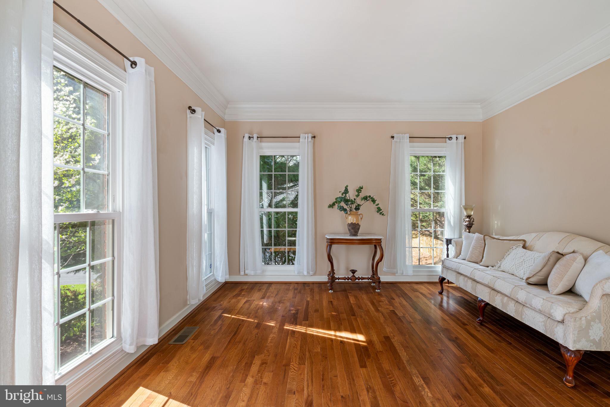 MEADOWBROOK WOODS - Residential