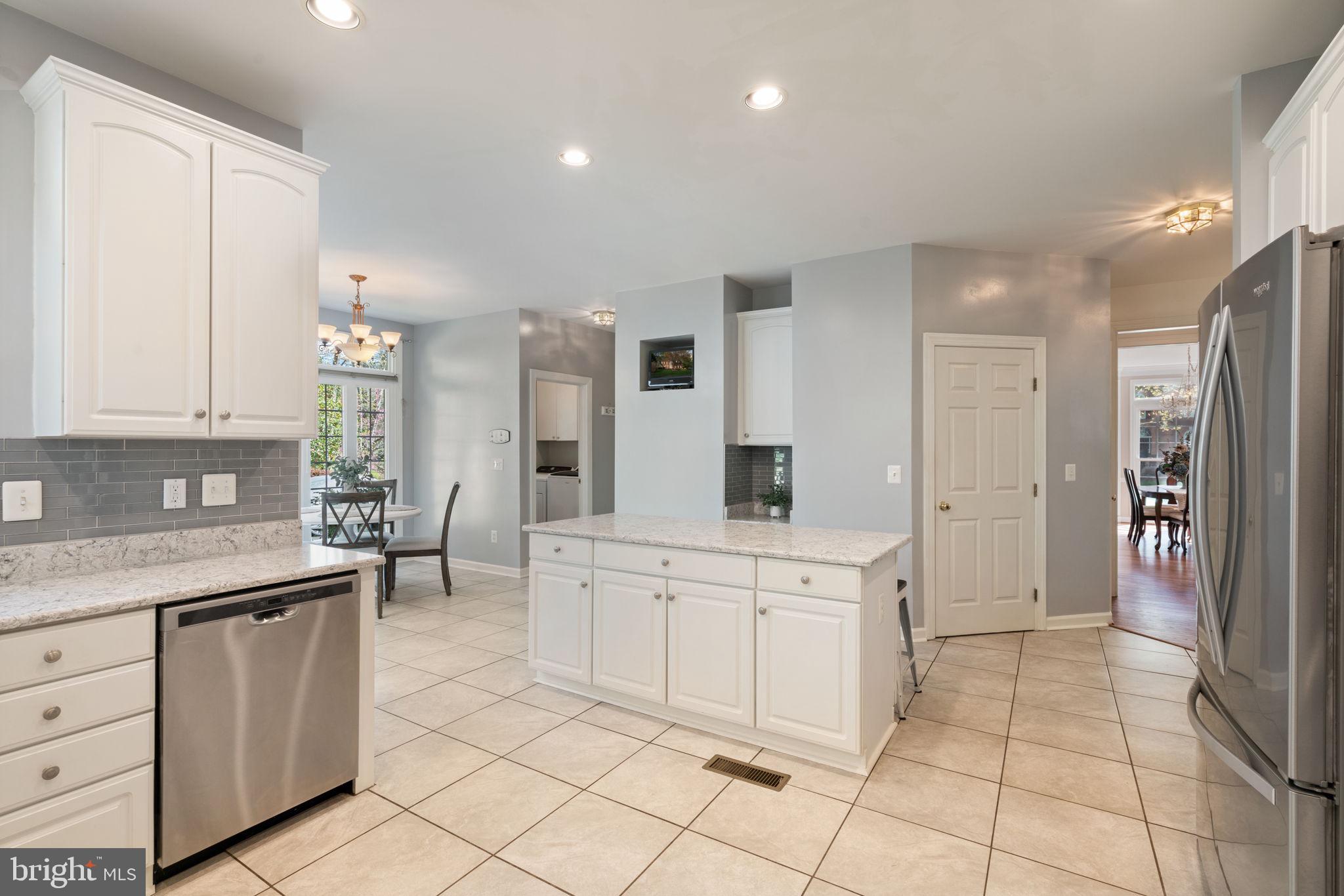 MEADOWBROOK WOODS - Residential