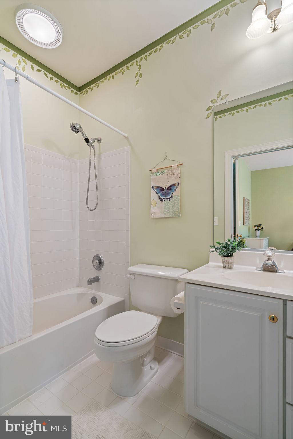 MEADOWBROOK WOODS - Residential