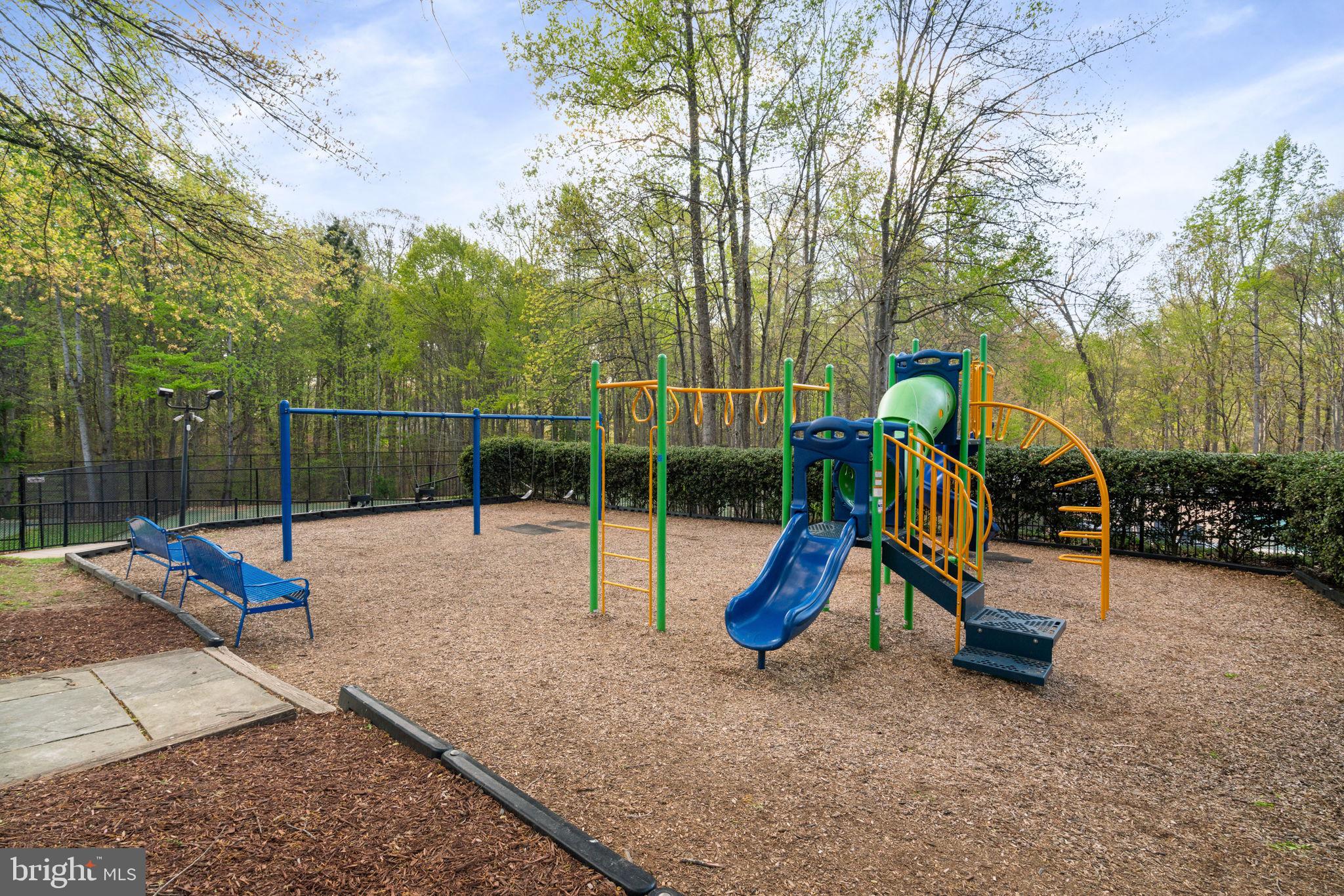 MEADOWBROOK WOODS - Residential