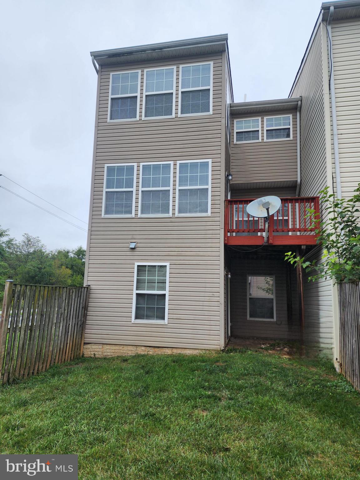 MANOR PARK - Residential Lease