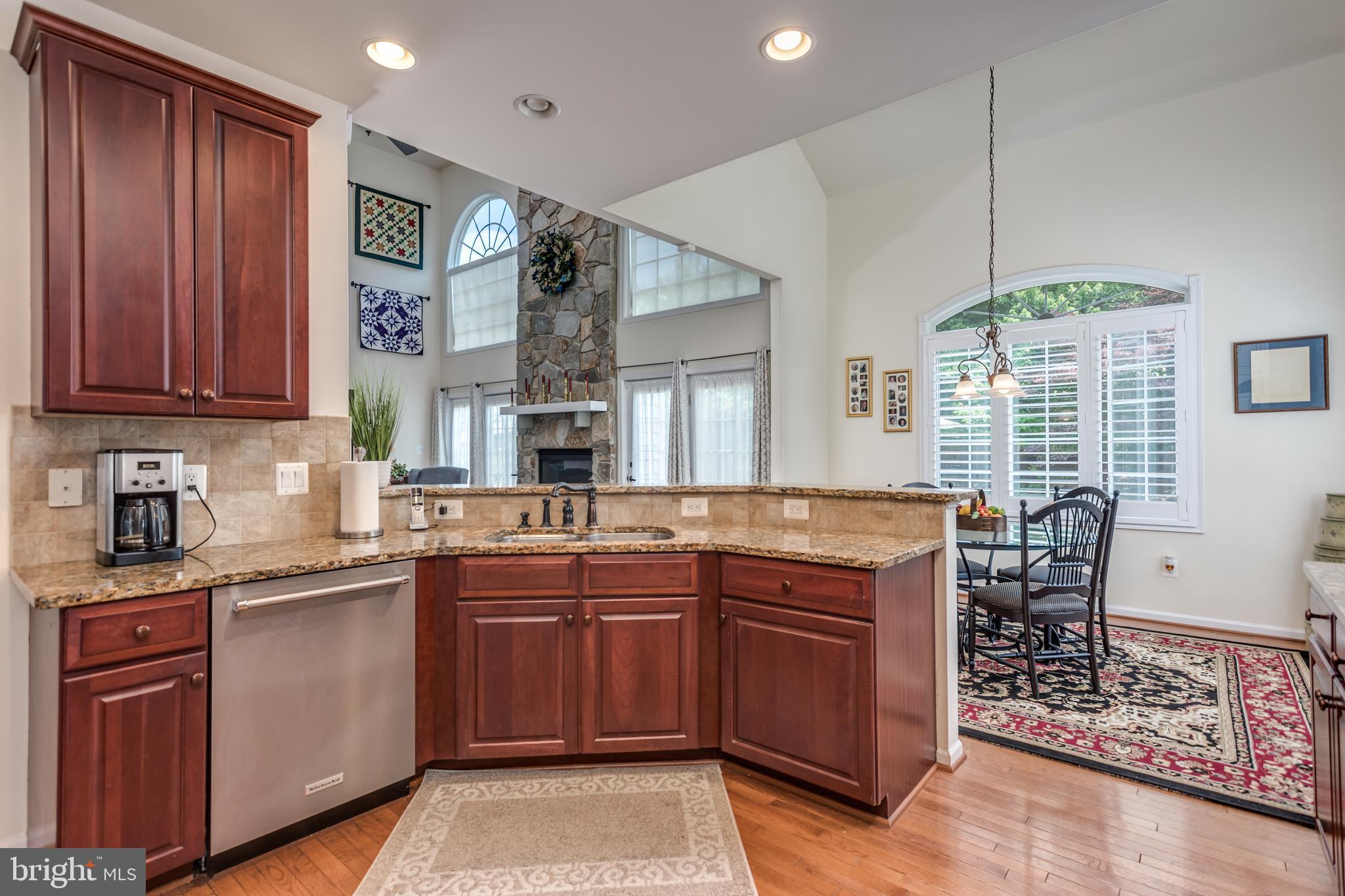 OPEQUON TERRACE - Residential