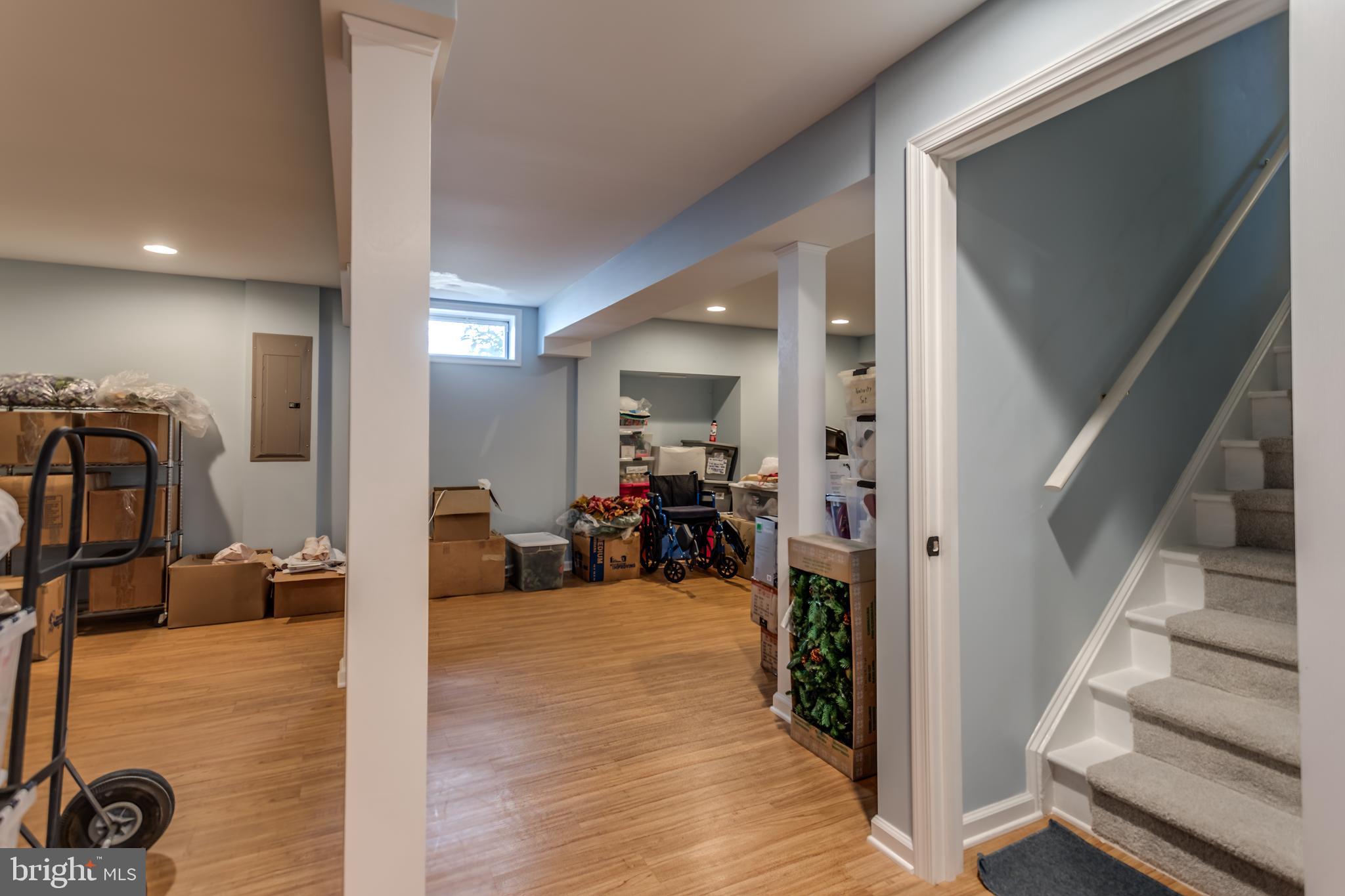 OPEQUON TERRACE - Residential