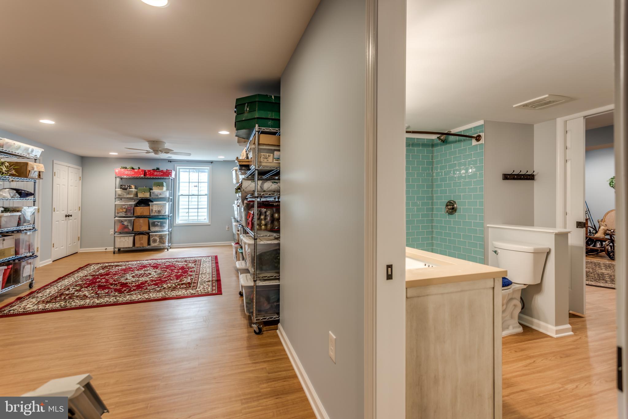 OPEQUON TERRACE - Residential