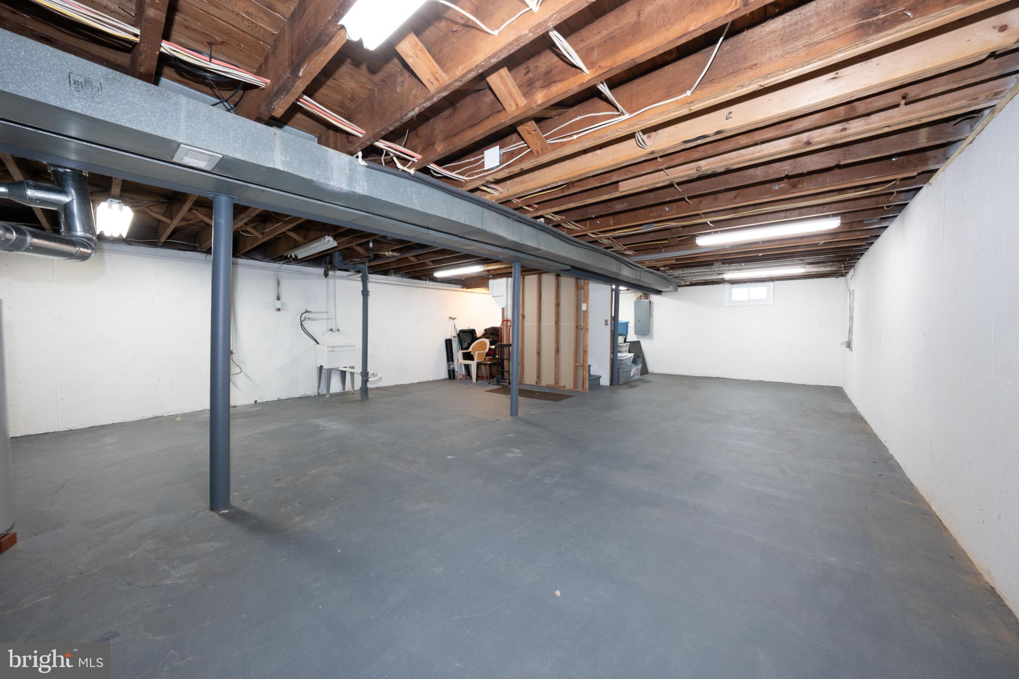 FLORA HILLS - Residential