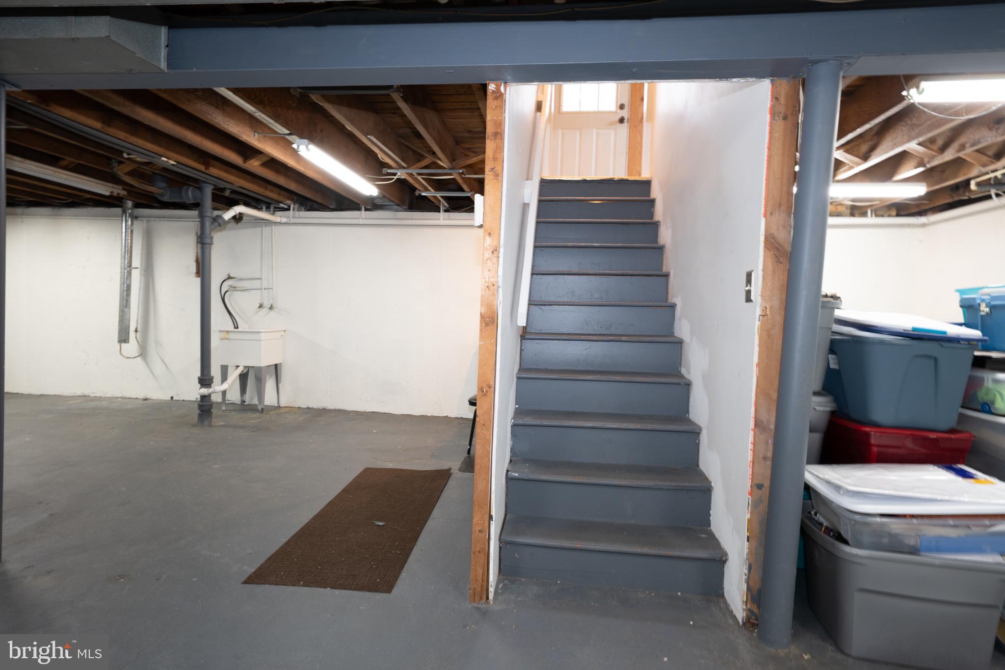 FLORA HILLS - Residential