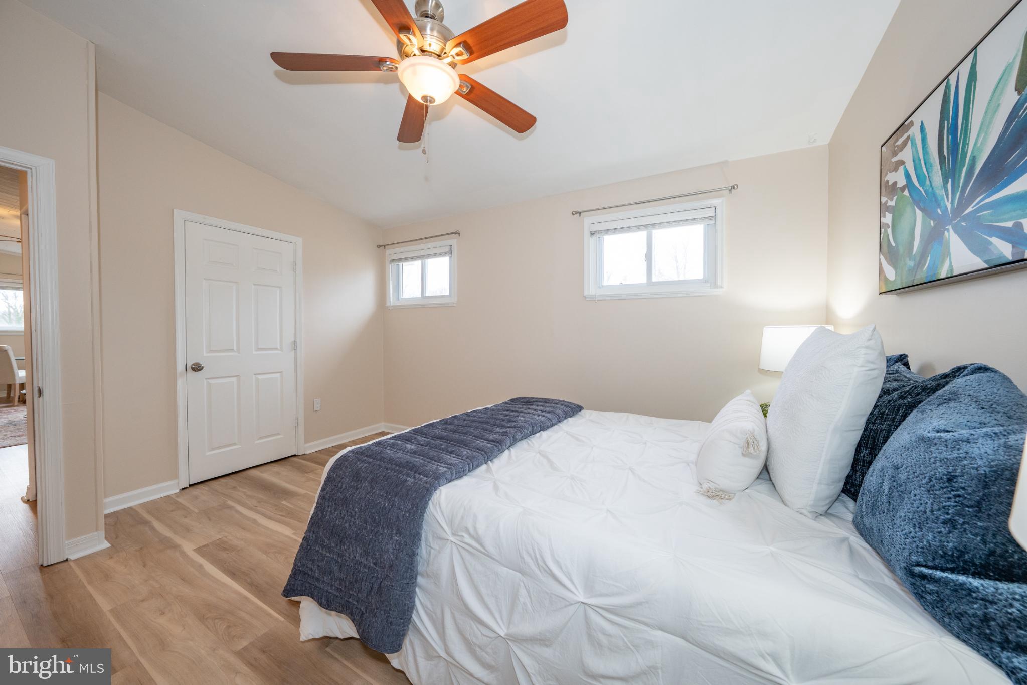 FLORA HILLS - Residential