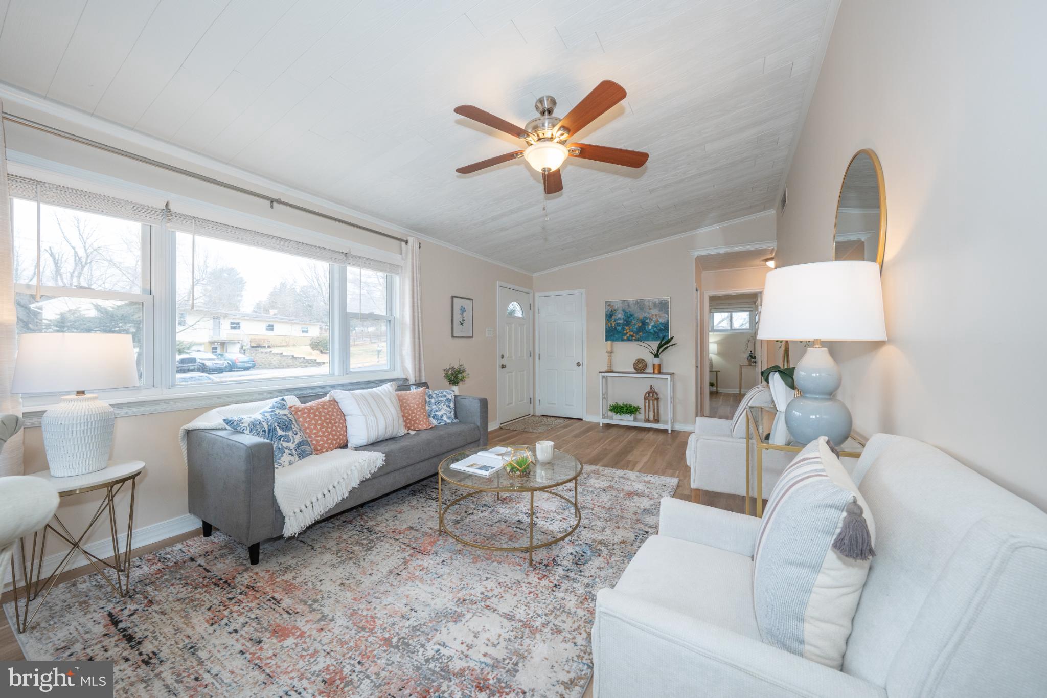 FLORA HILLS - Residential