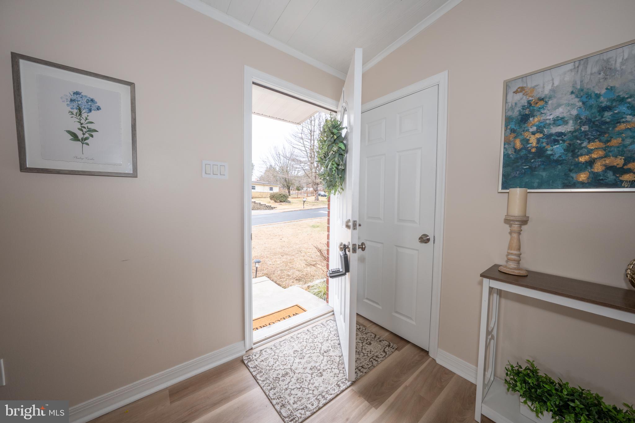 FLORA HILLS - Residential