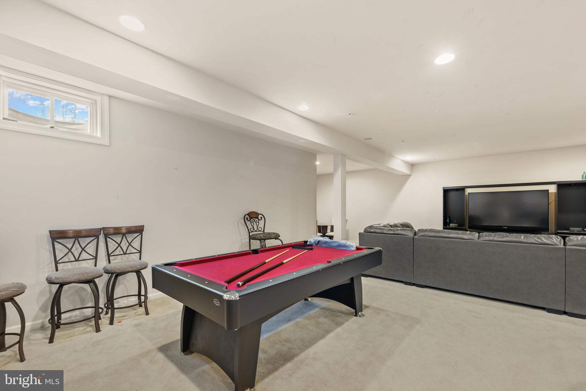 VILLAGES OF SAVANNAH - Residential