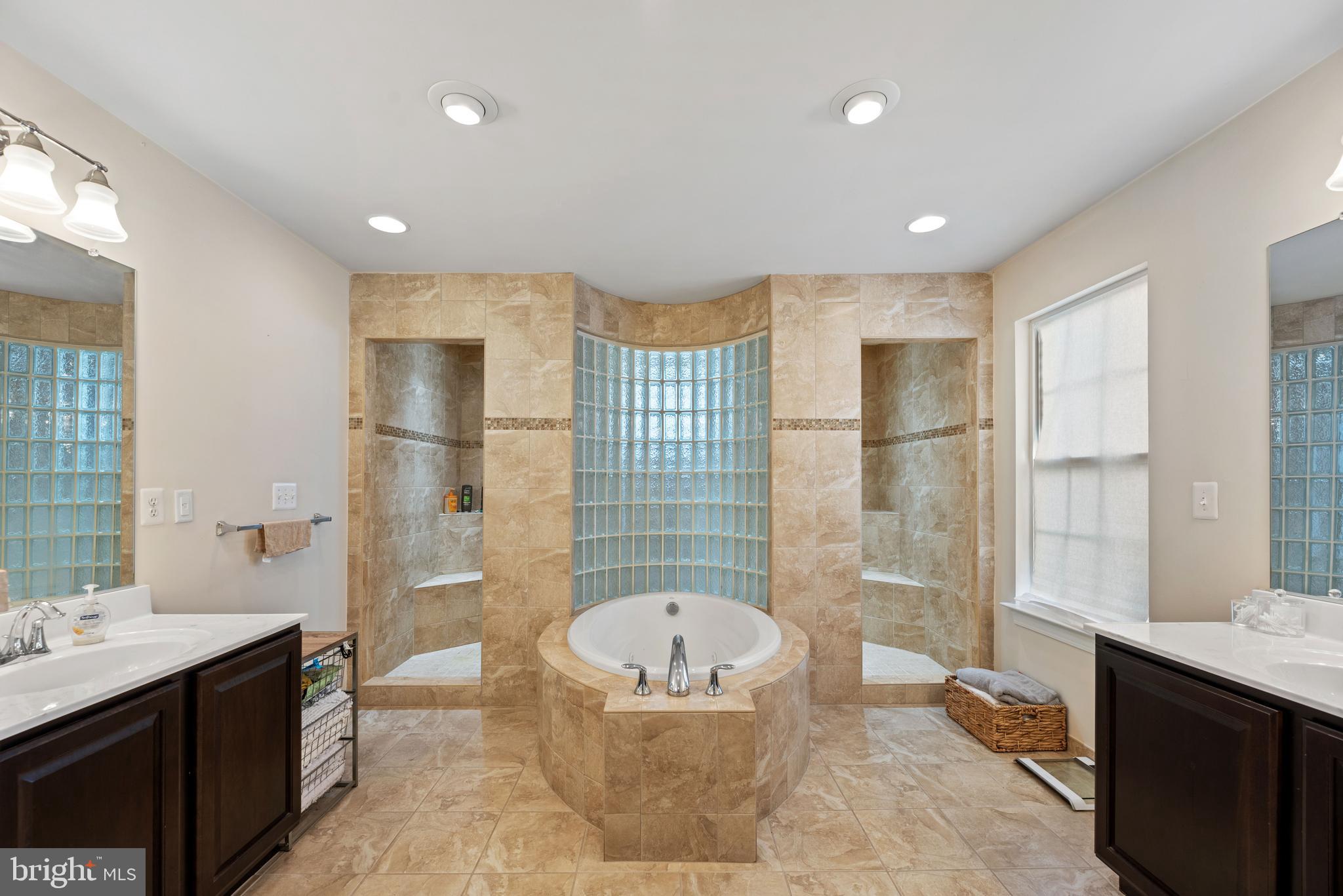 VILLAGES OF SAVANNAH - Residential