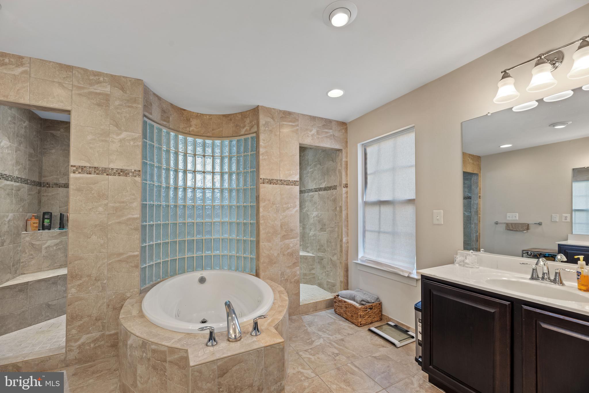 VILLAGES OF SAVANNAH - Residential