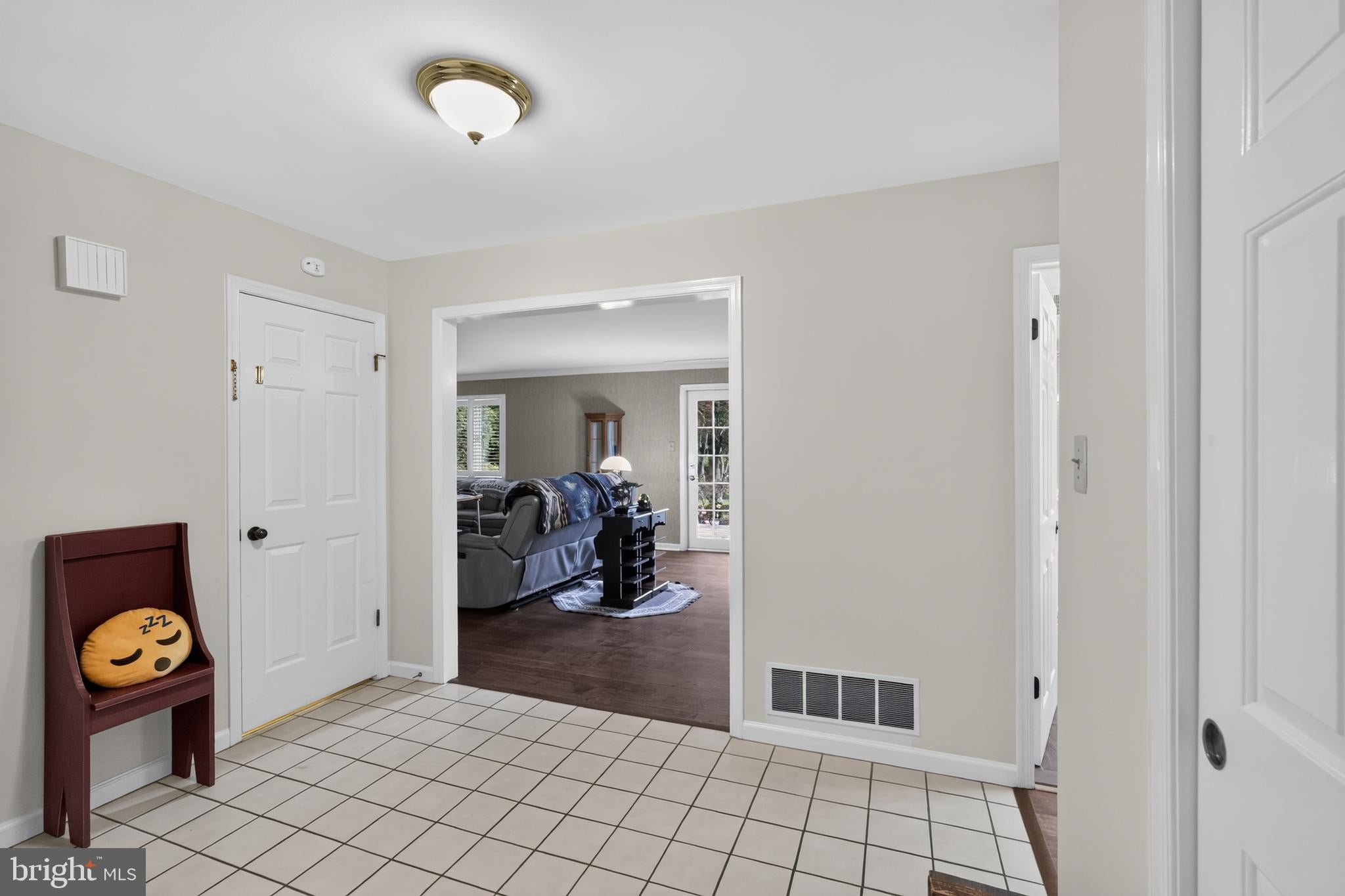 513 EATON WAY 513