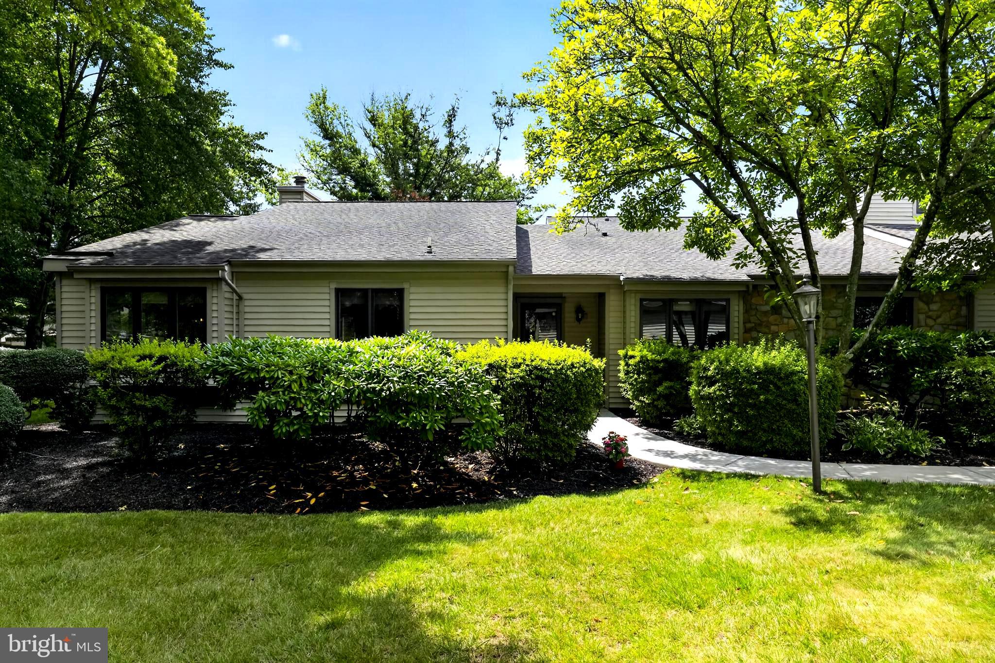 513 EATON WAY 513