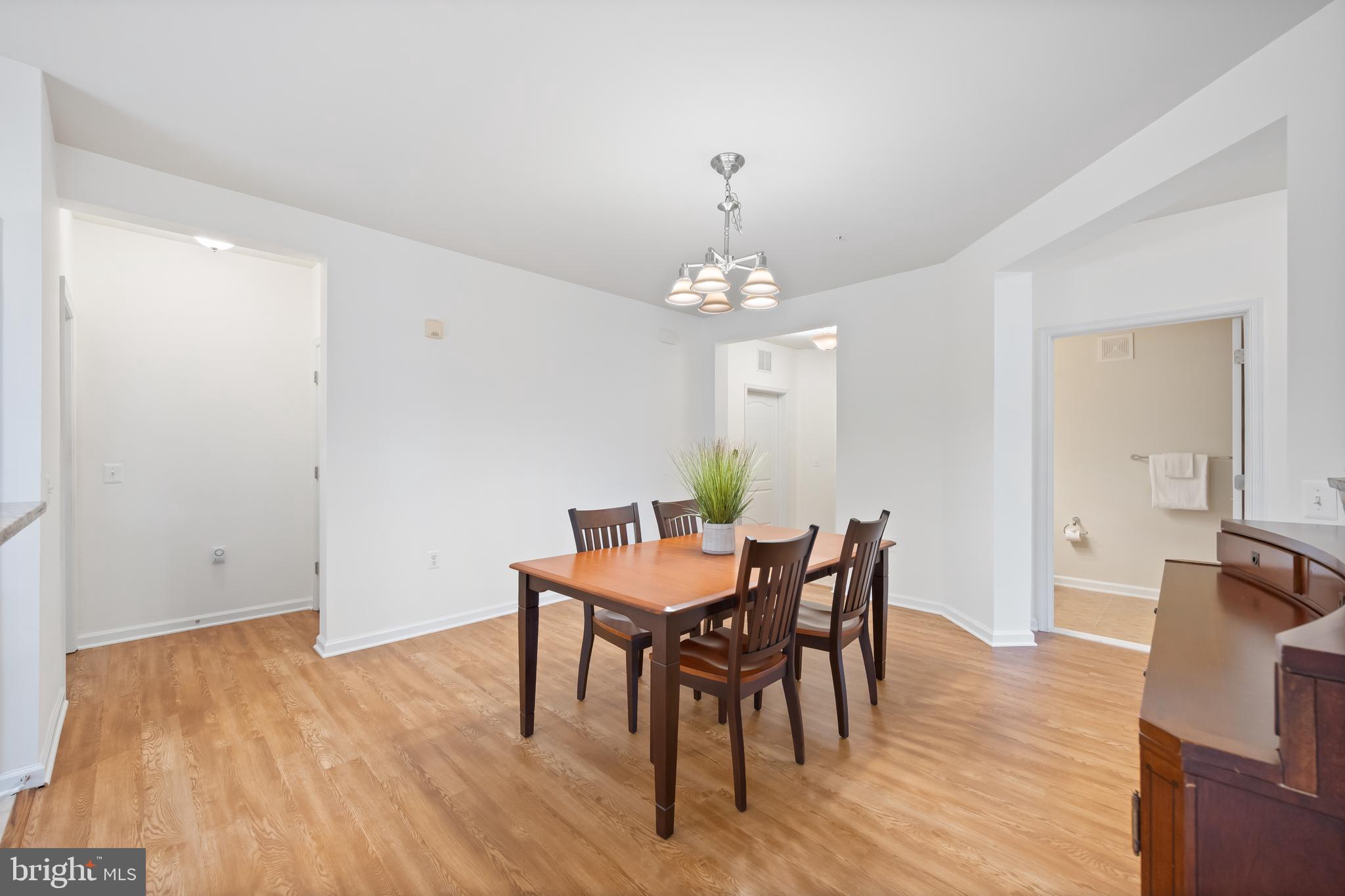 1410 WIGEON WAY 201