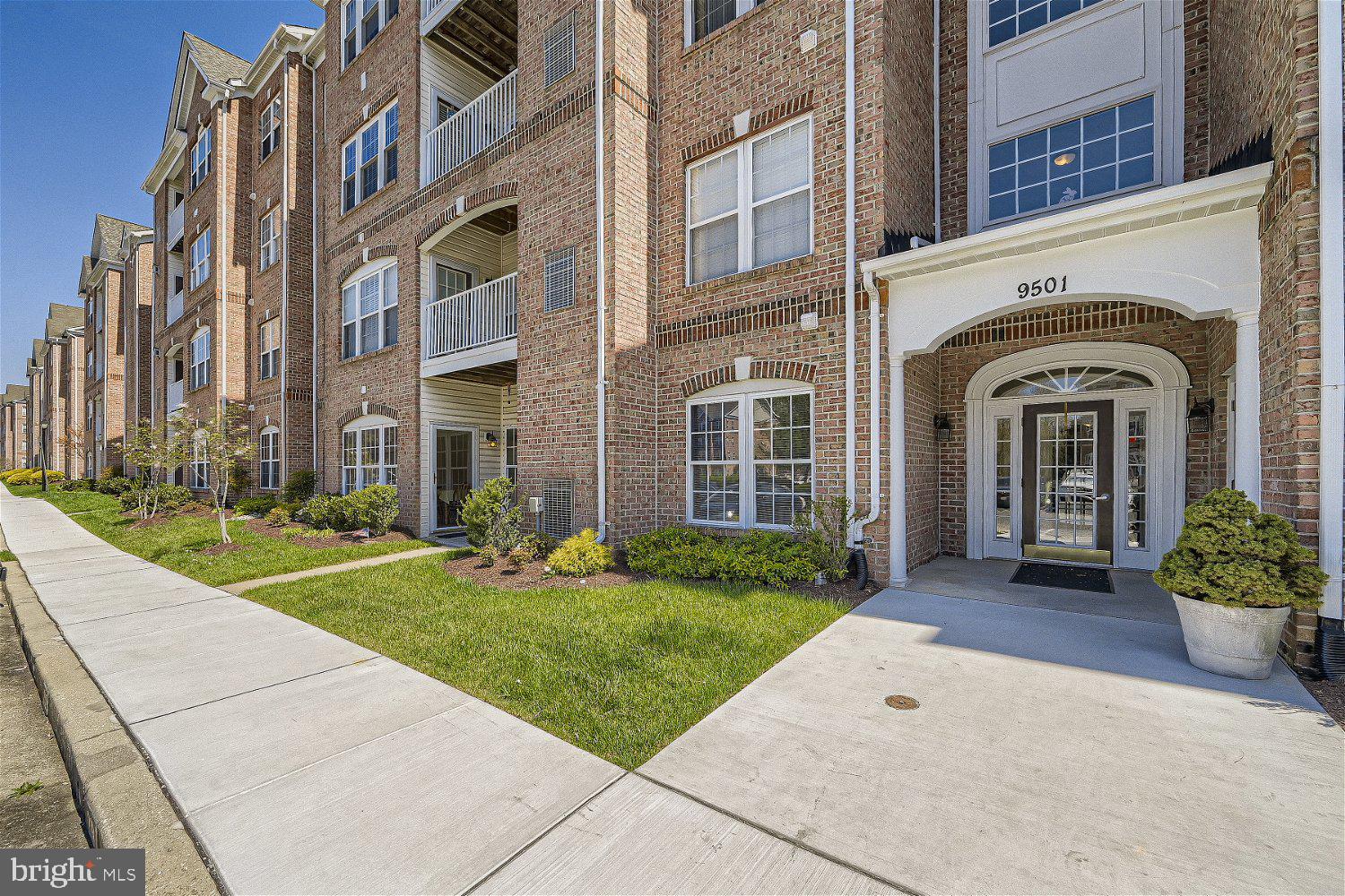 WINDSOR AT PERRY HALL FARMS - Residential