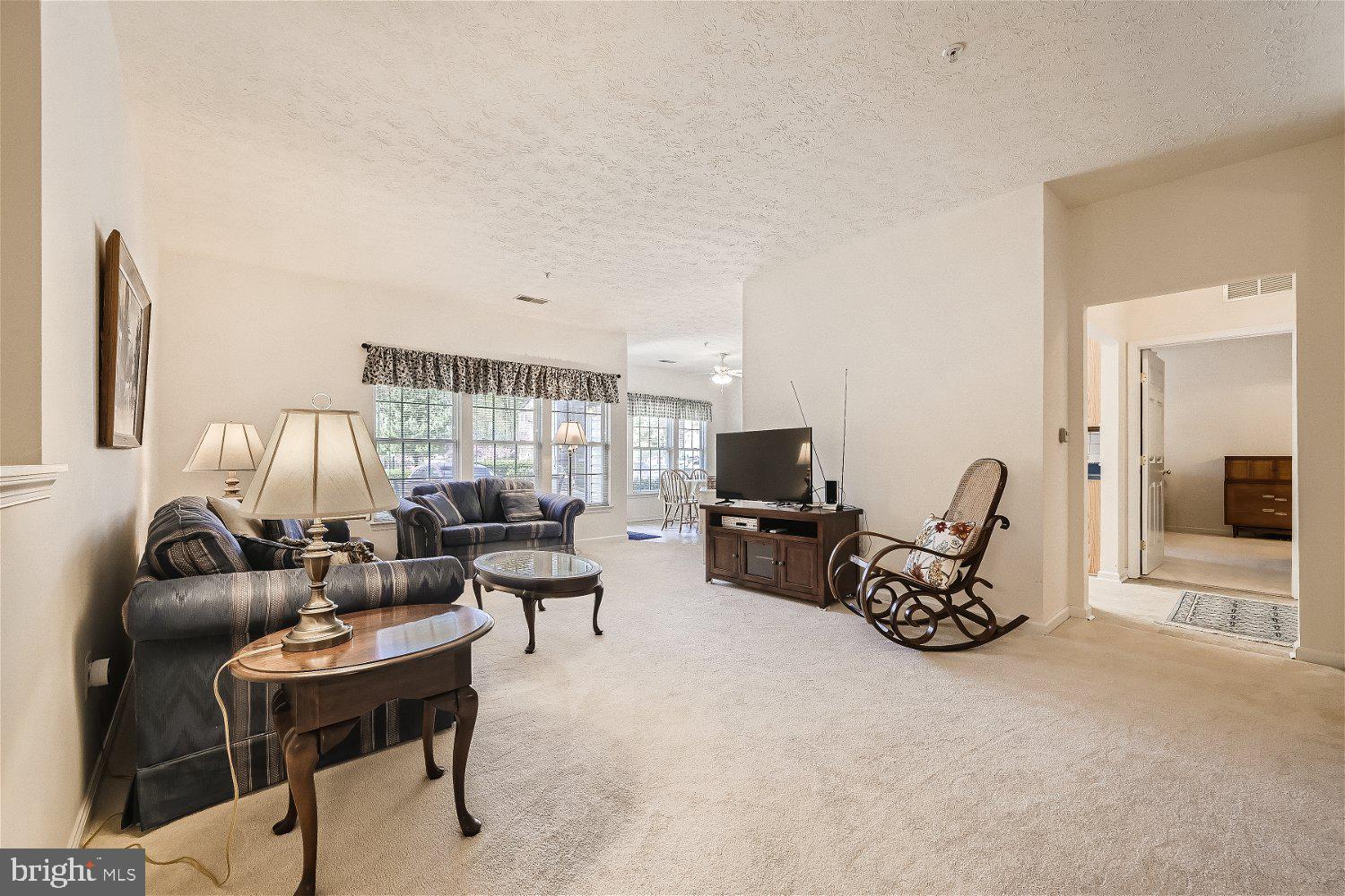 WINDSOR AT PERRY HALL FARMS - Residential