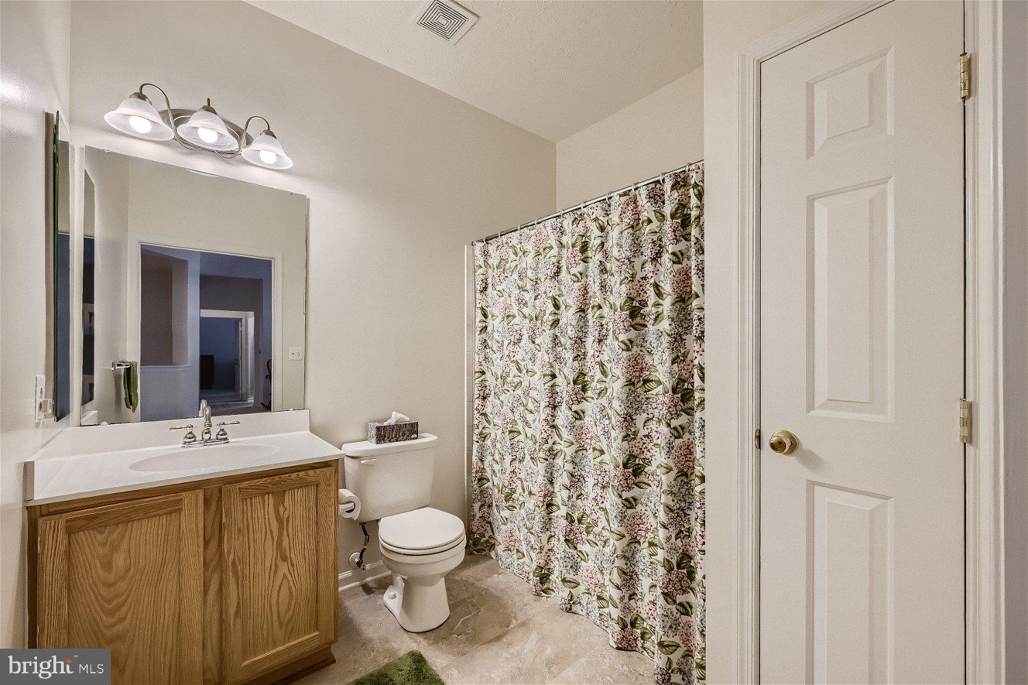 WINDSOR AT PERRY HALL FARMS - Residential