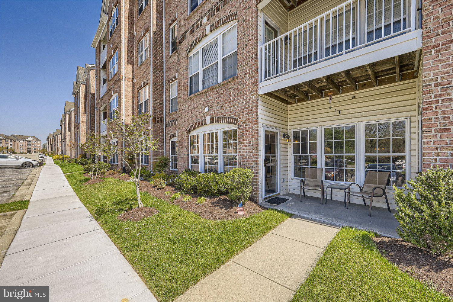 WINDSOR AT PERRY HALL FARMS - Residential