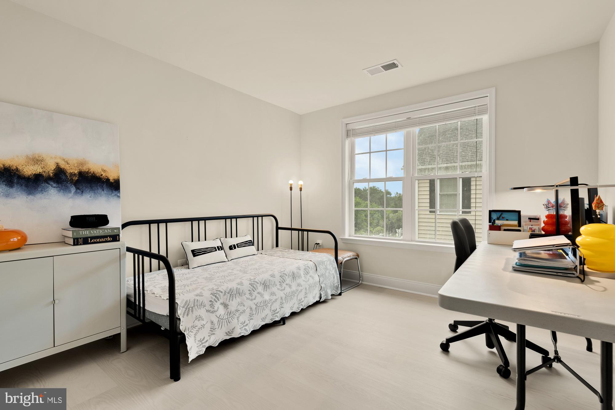 LOUDOUN VALLEY ESTATES 2 - Residential