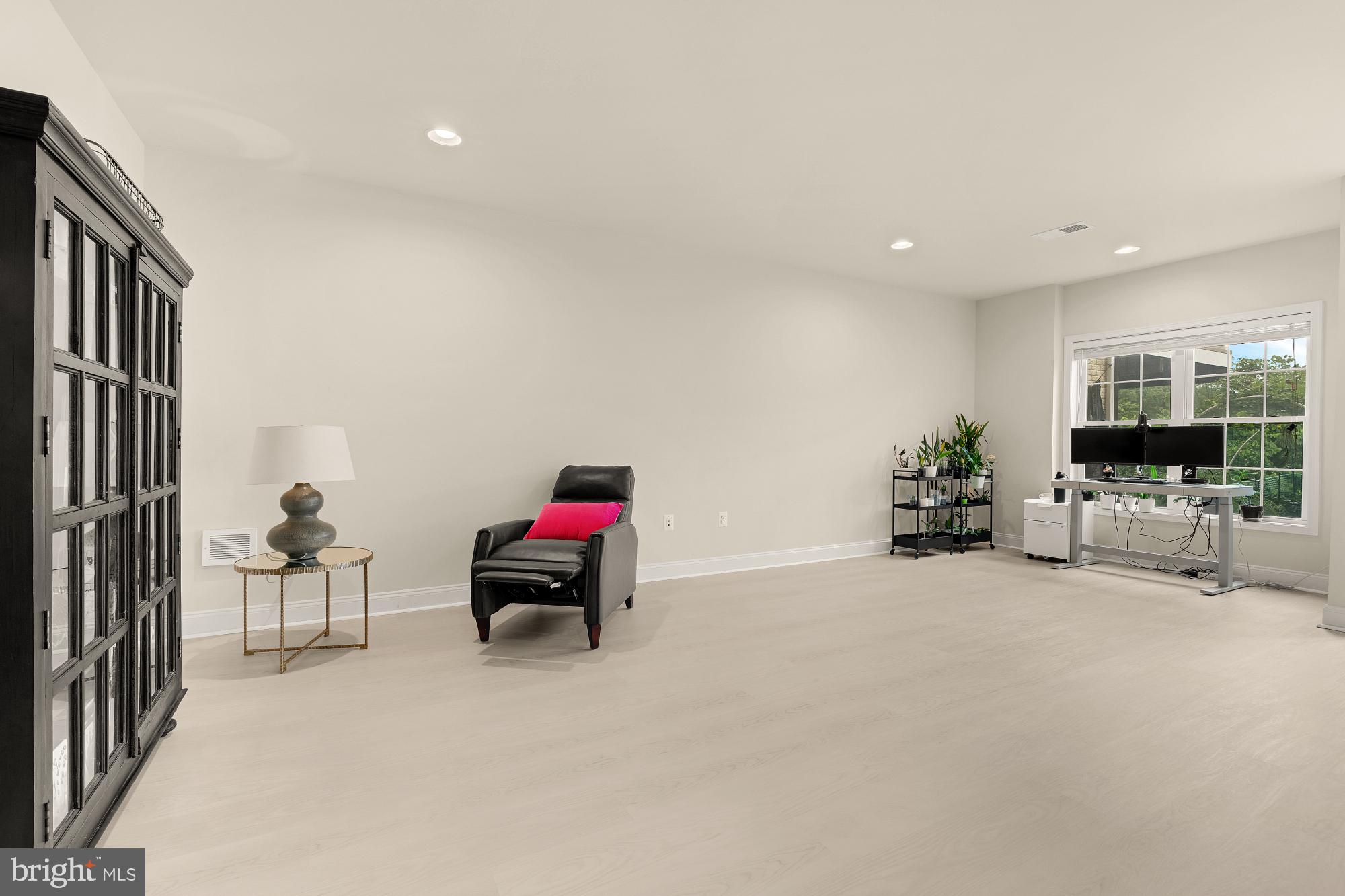 LOUDOUN VALLEY ESTATES 2 - Residential