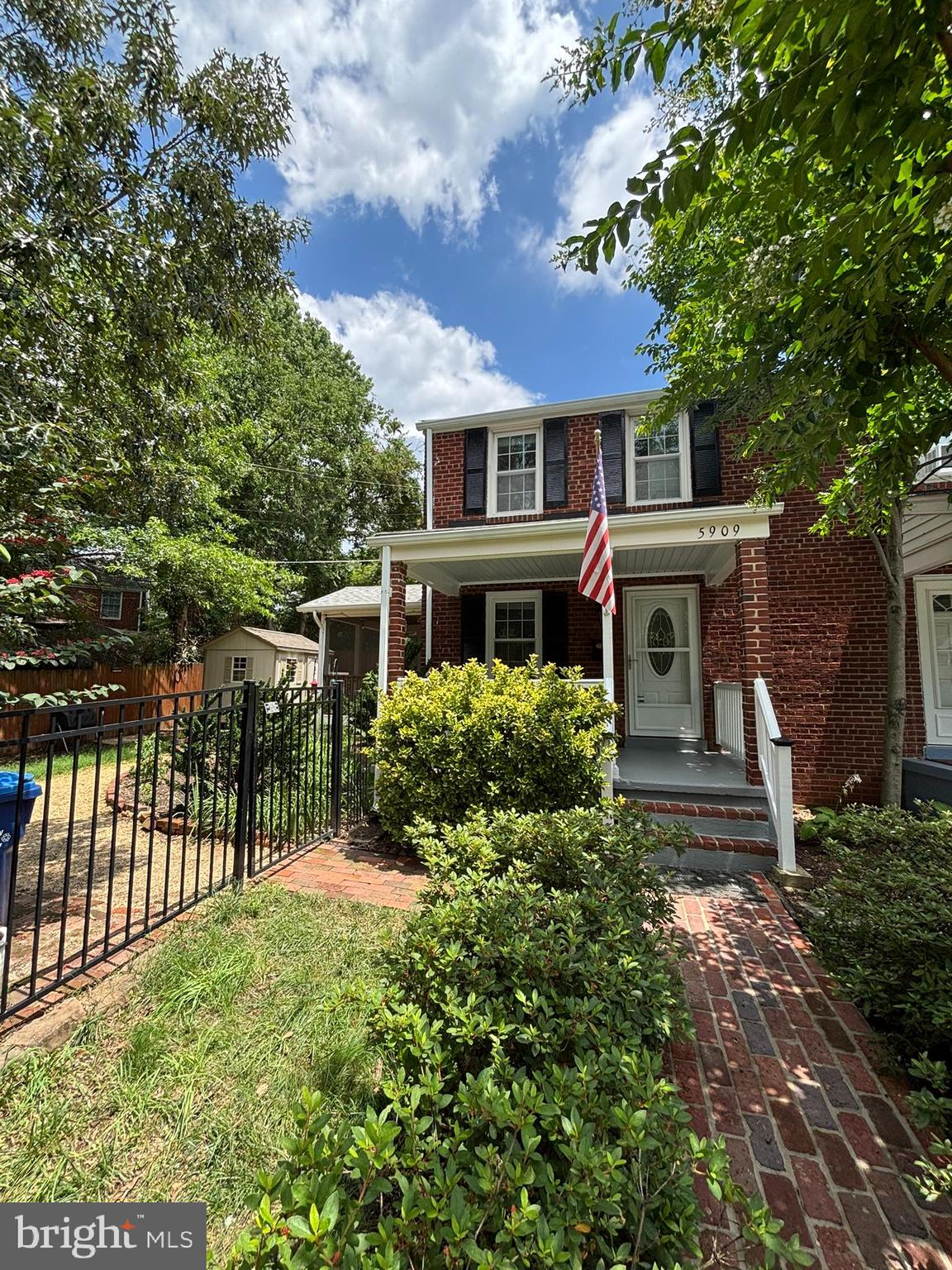 5909 EDGEHILL DRIVE