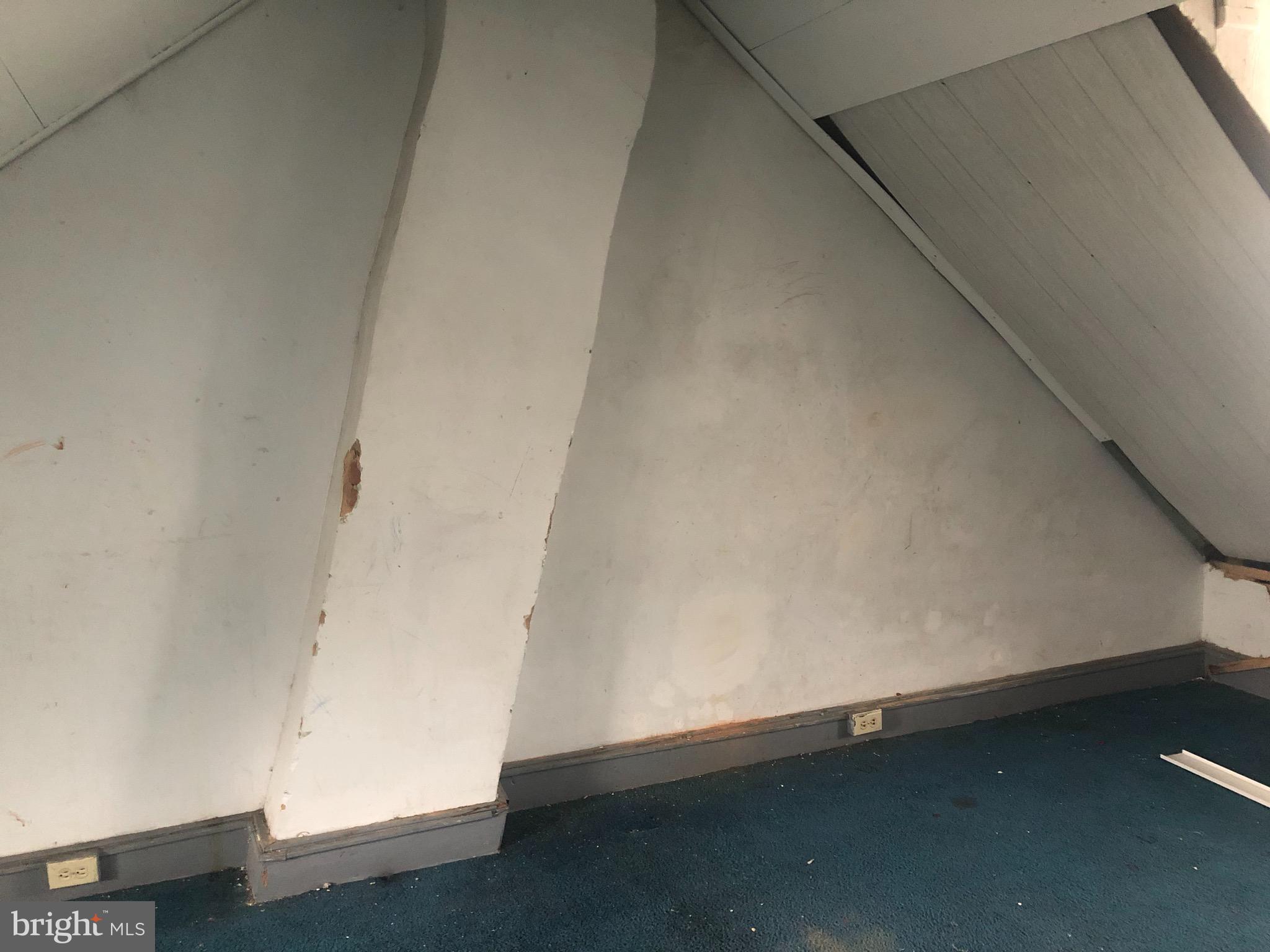 NORTHEAST READING - Residential