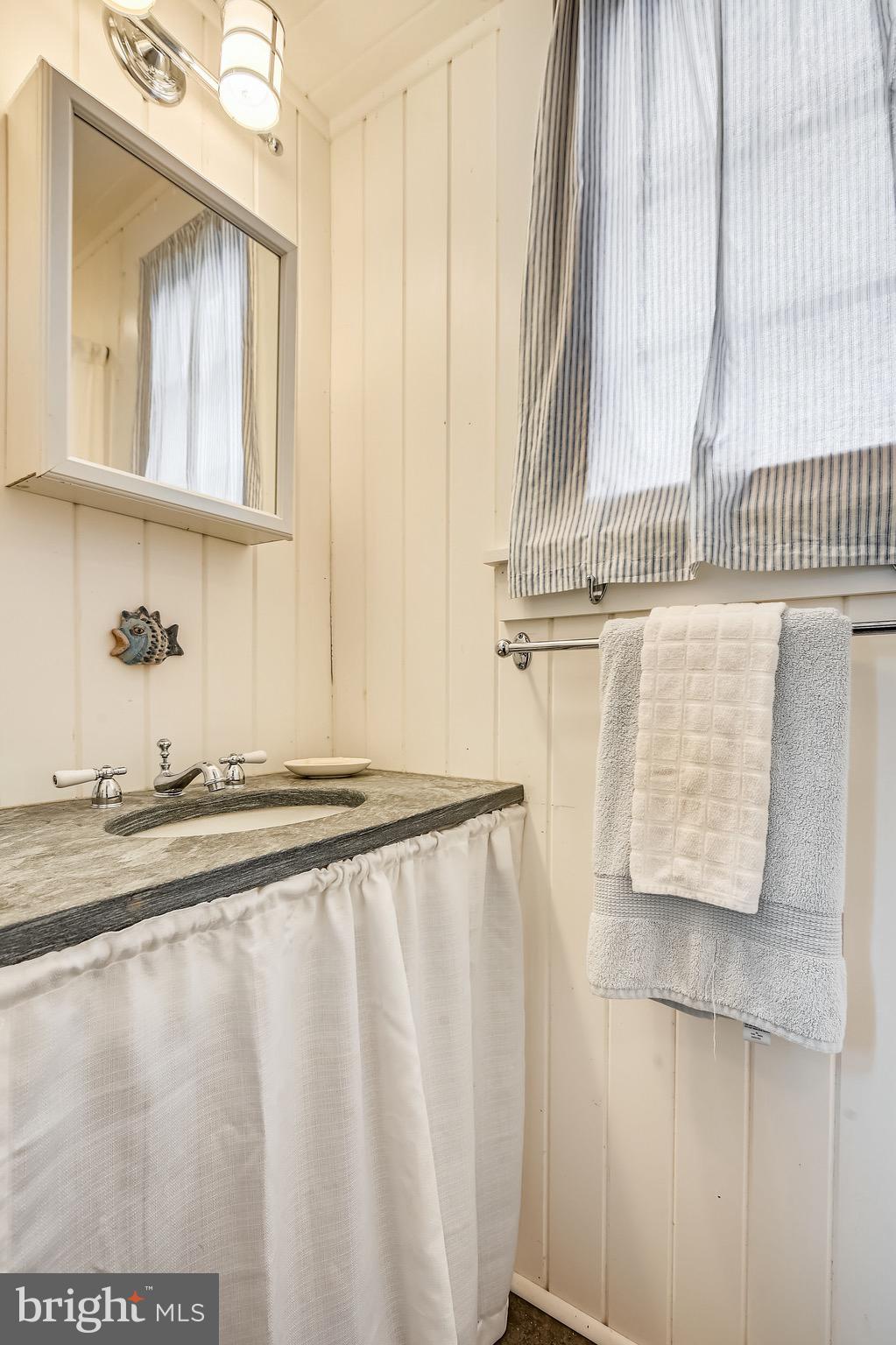 ARUNDEL BEACH - Residential