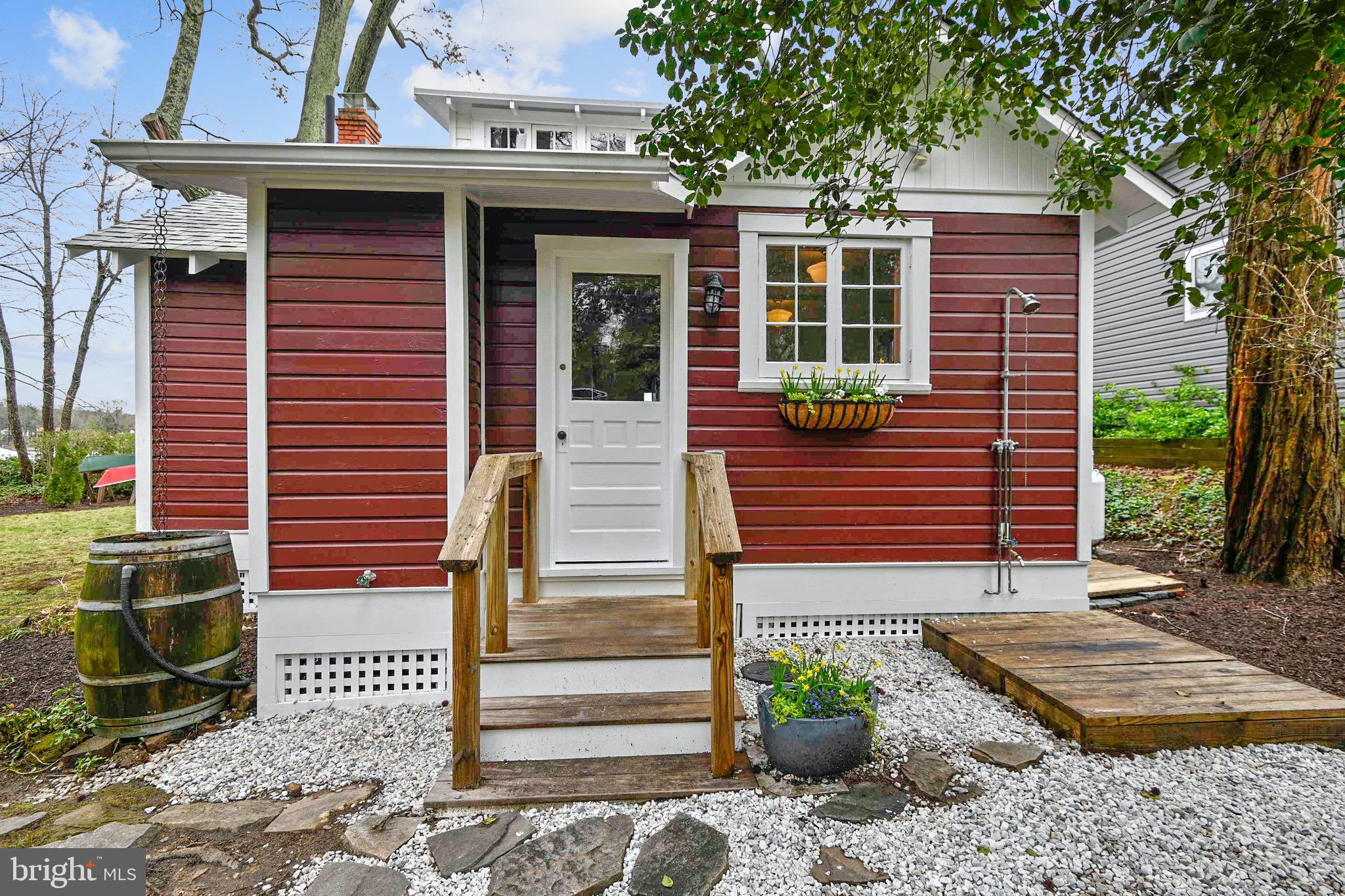 ARUNDEL BEACH - Residential