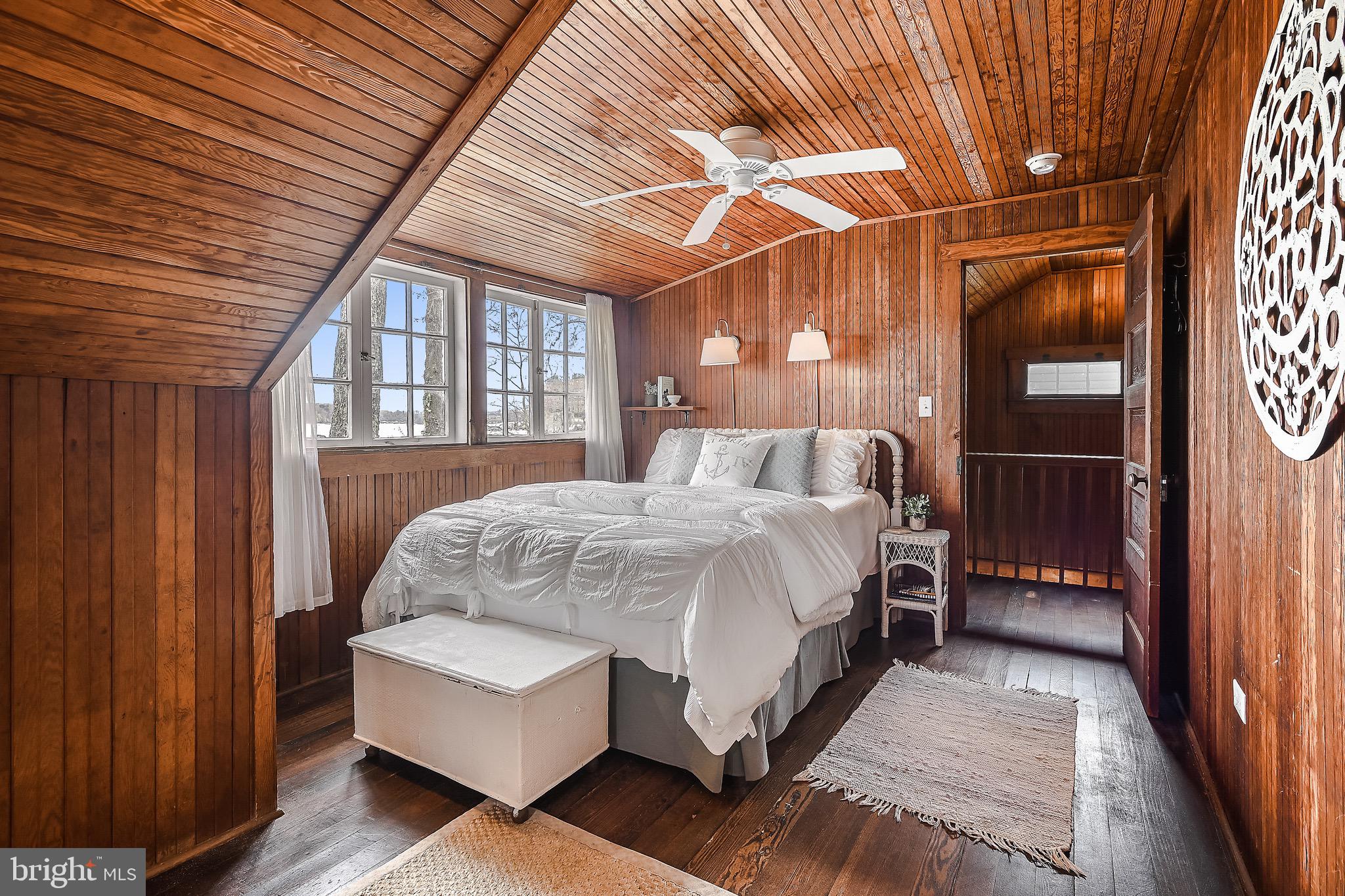 ARUNDEL BEACH - Residential