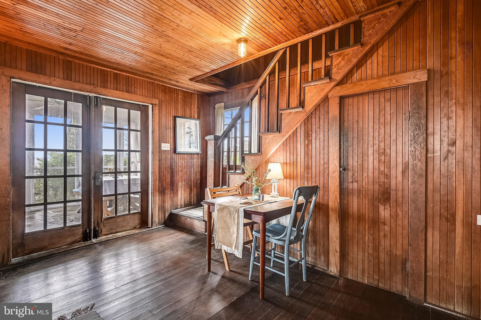 ARUNDEL BEACH - Residential