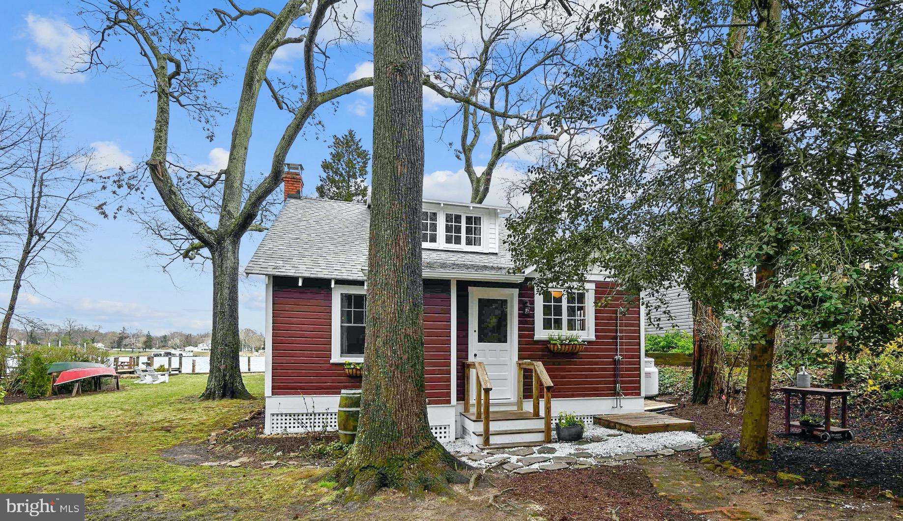 ARUNDEL BEACH - Residential