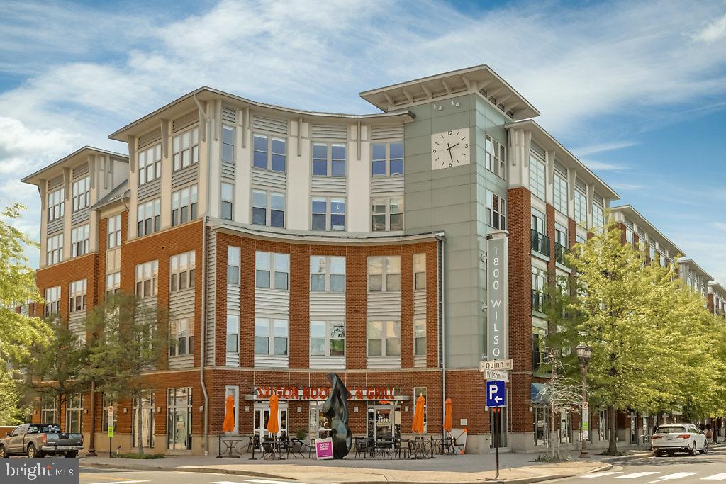 WILSON BOULEVARD - Residential Lease