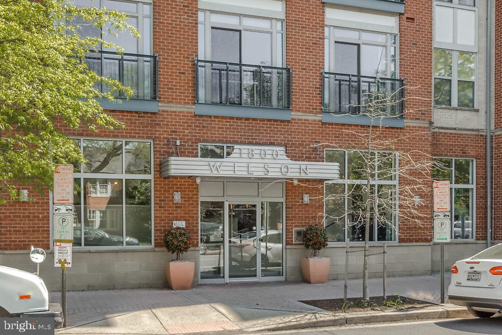 WILSON BOULEVARD - Residential Lease