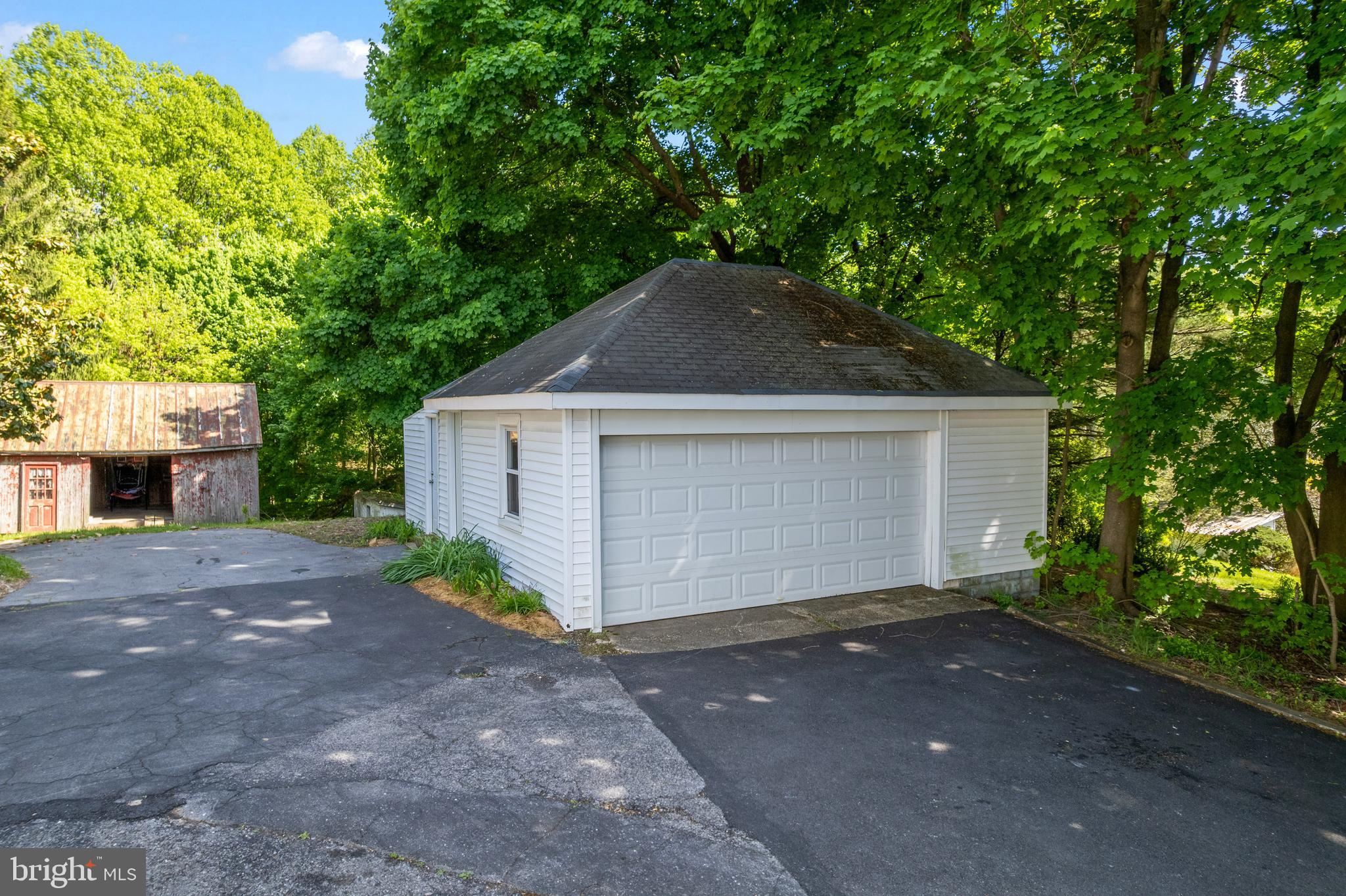 DAMASCUS OUTSIDE - Residential