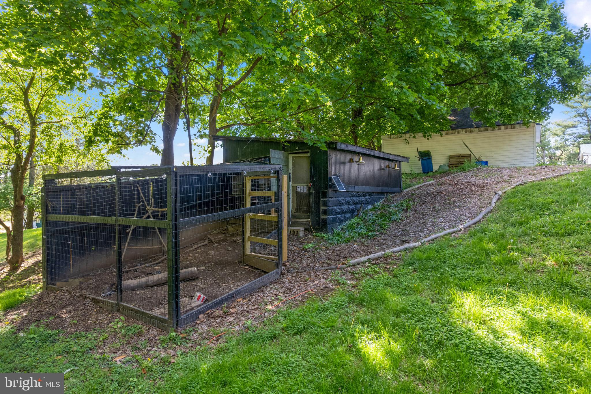 DAMASCUS OUTSIDE - Residential