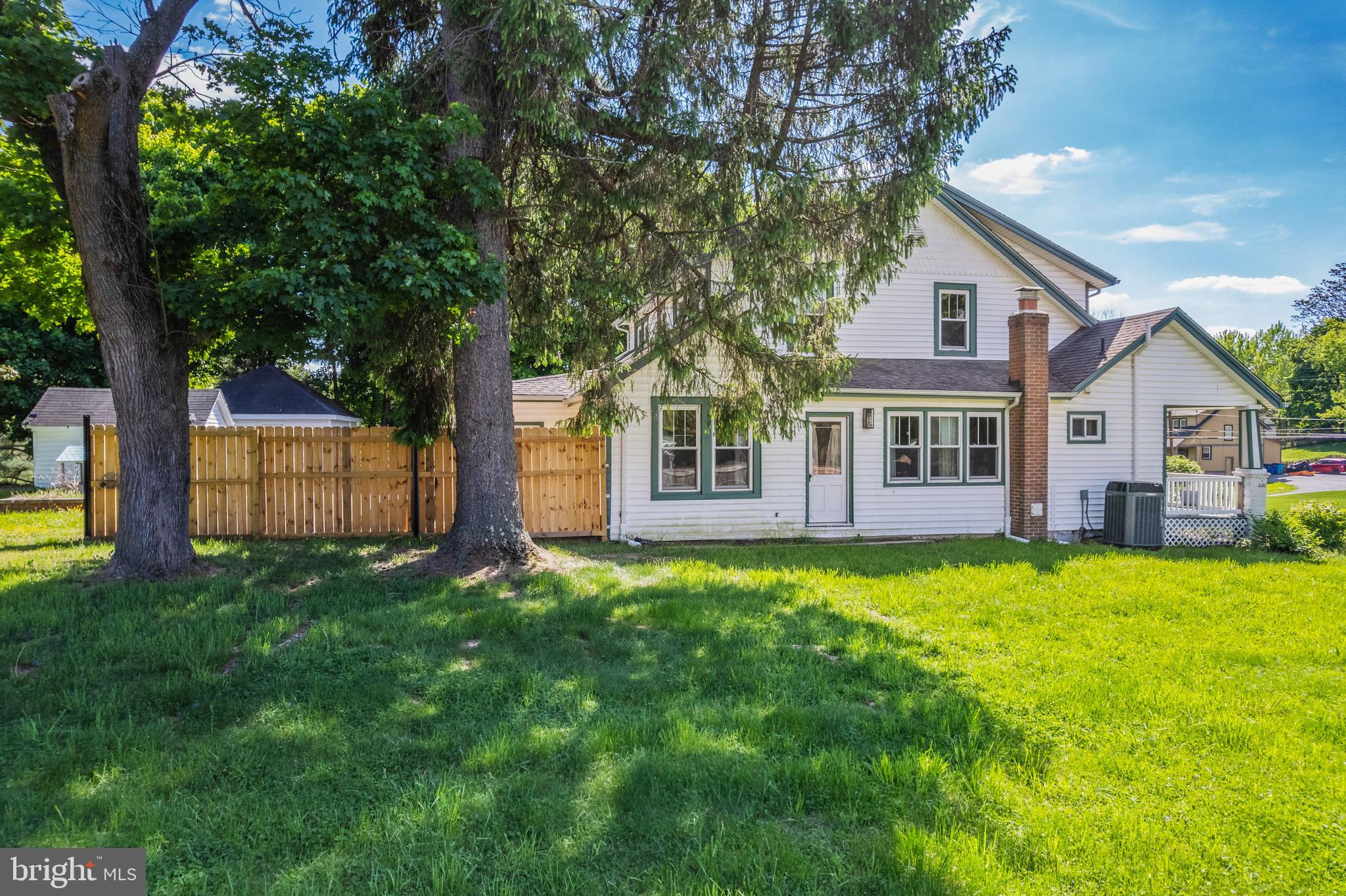 DAMASCUS OUTSIDE - Residential