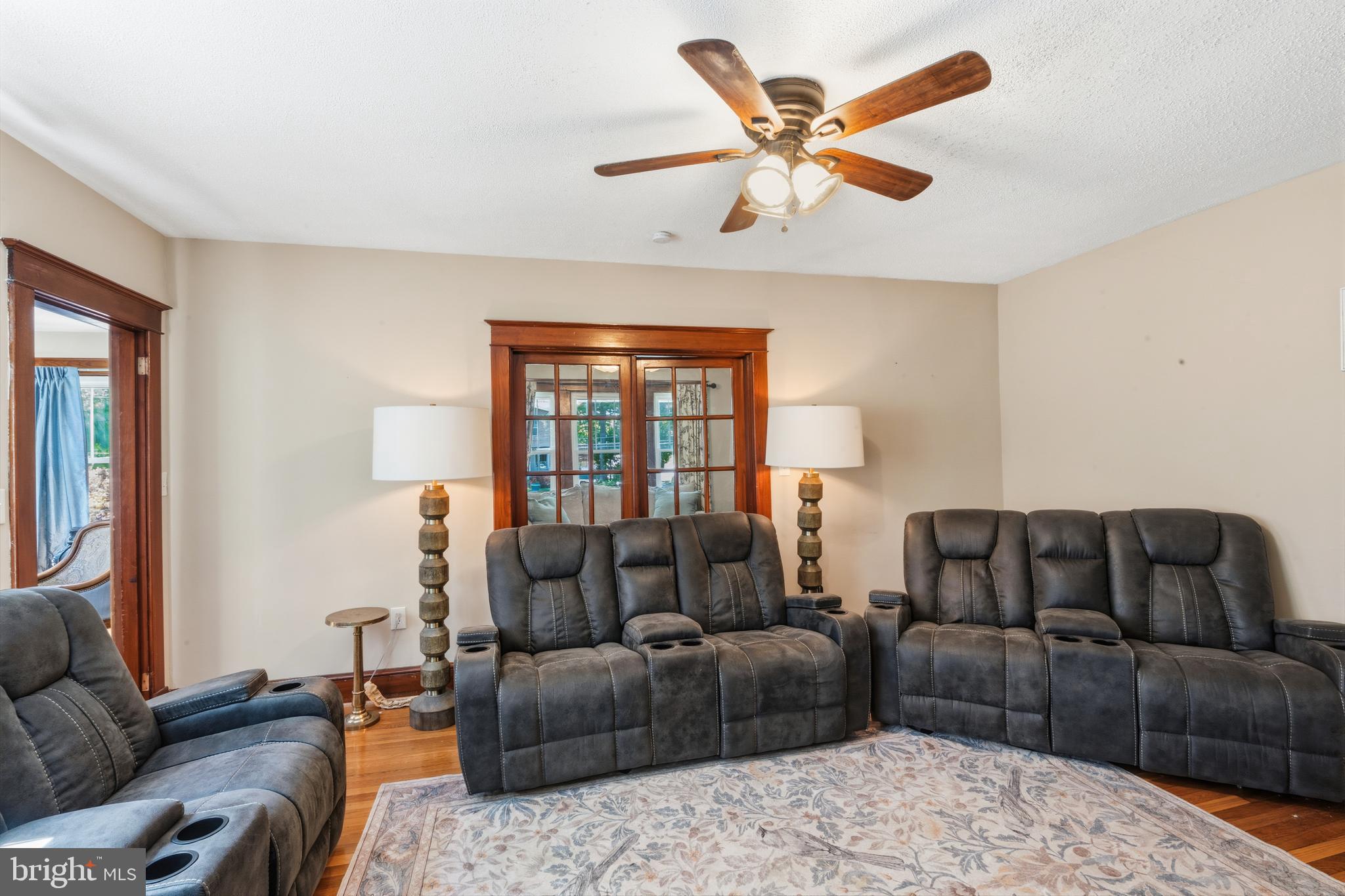 DAMASCUS OUTSIDE - Residential