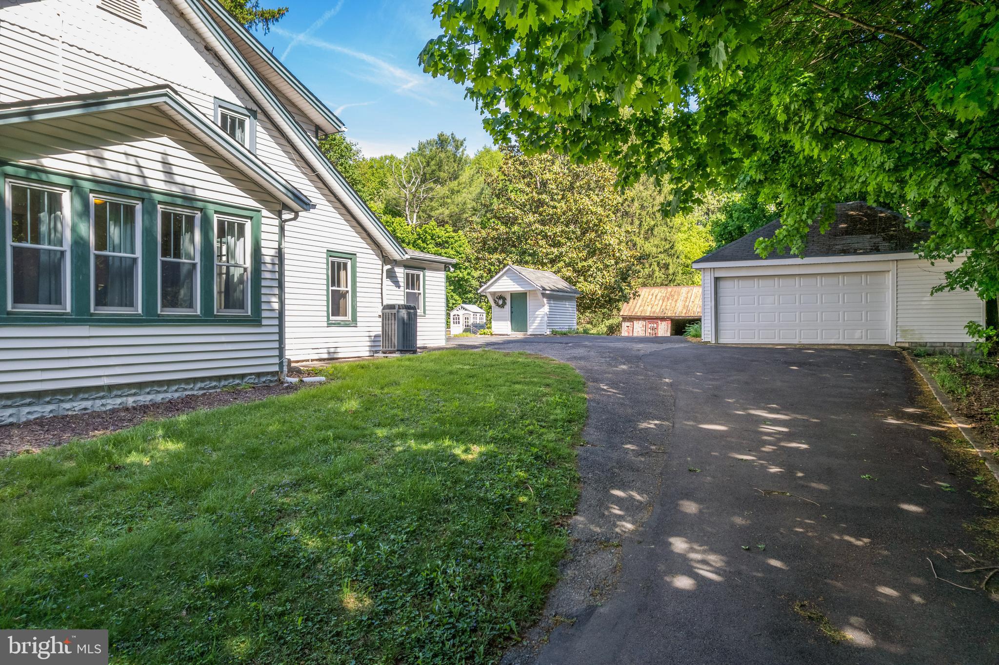 DAMASCUS OUTSIDE - Residential