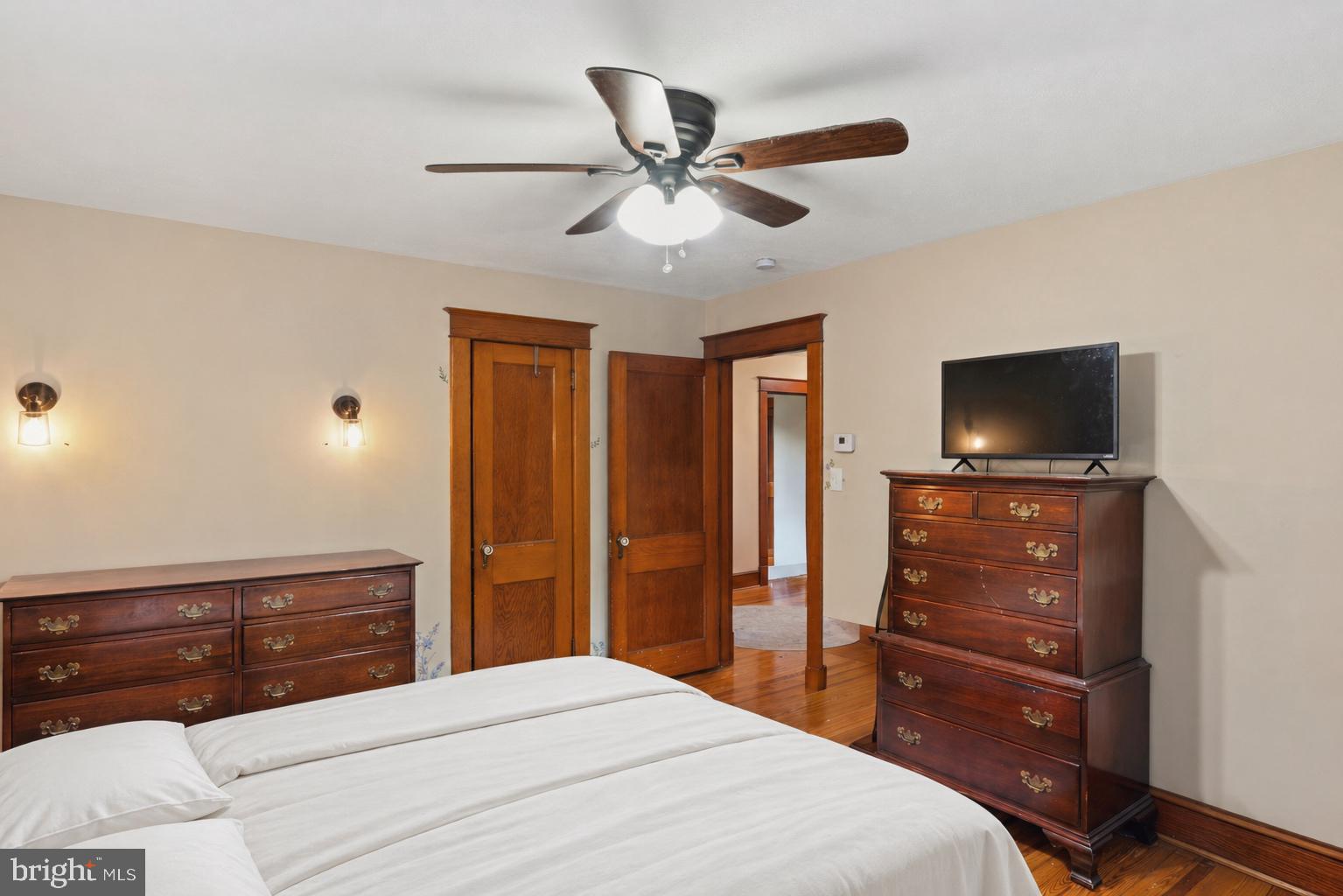 DAMASCUS OUTSIDE - Residential