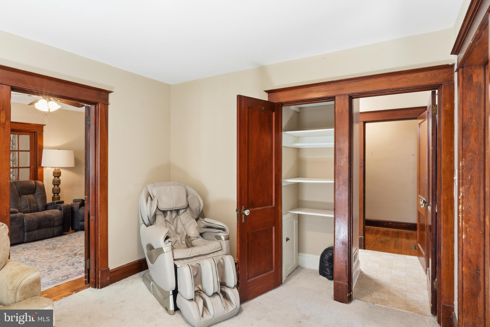 DAMASCUS OUTSIDE - Residential